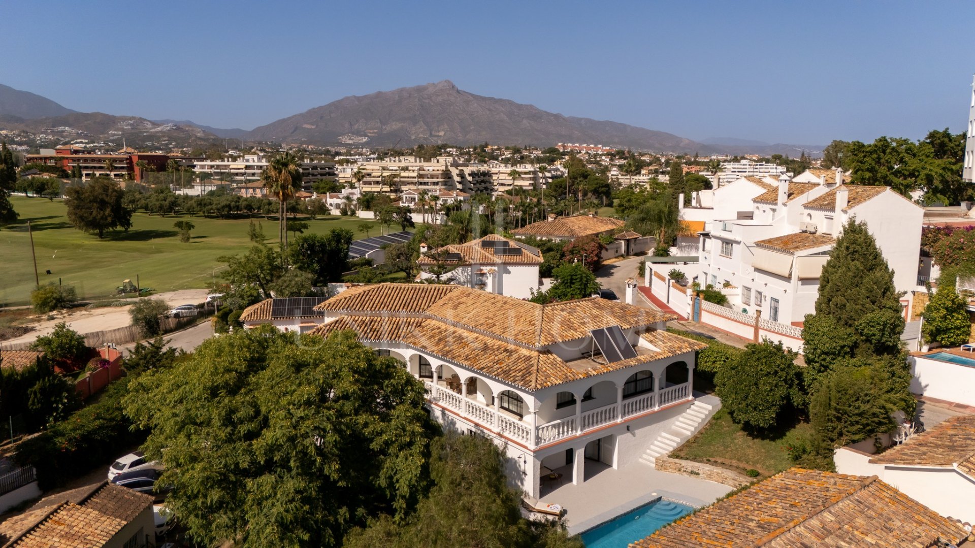 Villa en venta en Guadalmina Alta, San Pedro de Alcantara