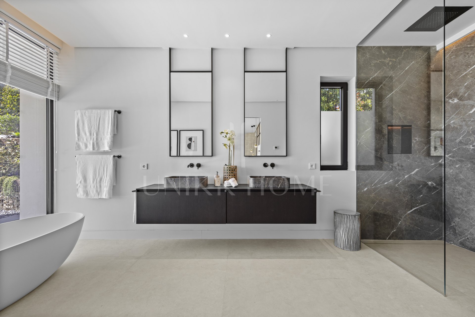 Villa moderna espaciosa de nueva construcción en Majestic, Casares