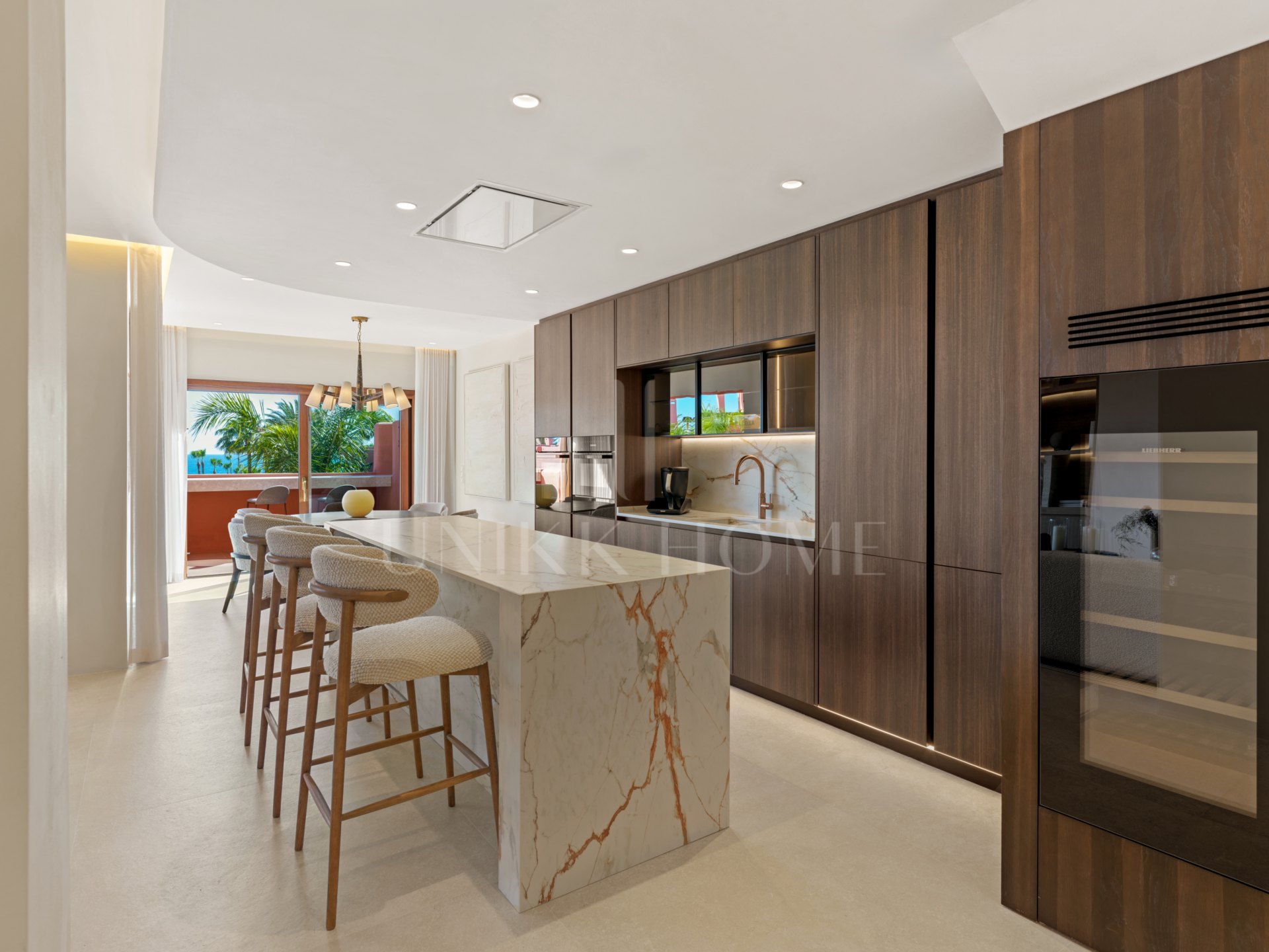 Exclusivo ático dúplex en primera línea de la Nueva Milla de Oro