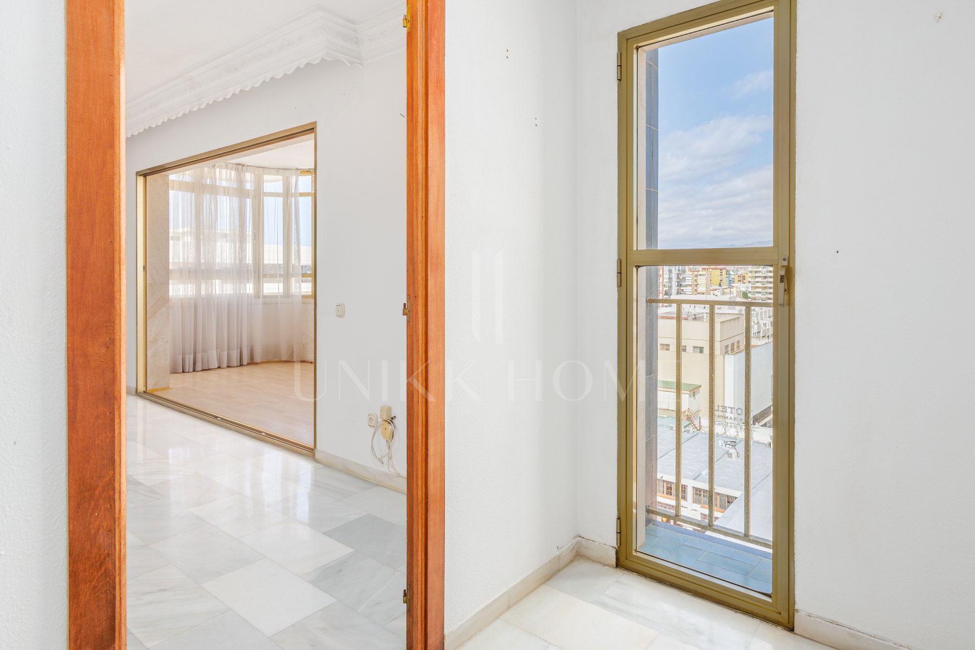 CÉNTRICO PISO CON TERRAZAS - CORAZÓN DE FUENGIROLA