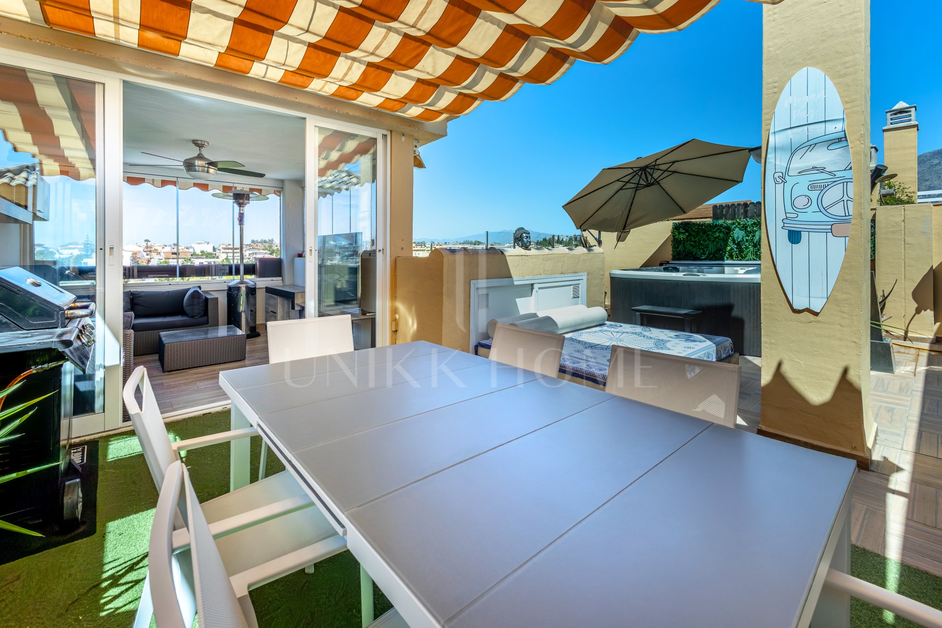 ÁTICO DÚPLEX REFORMADO CON GRAN TERRAZA