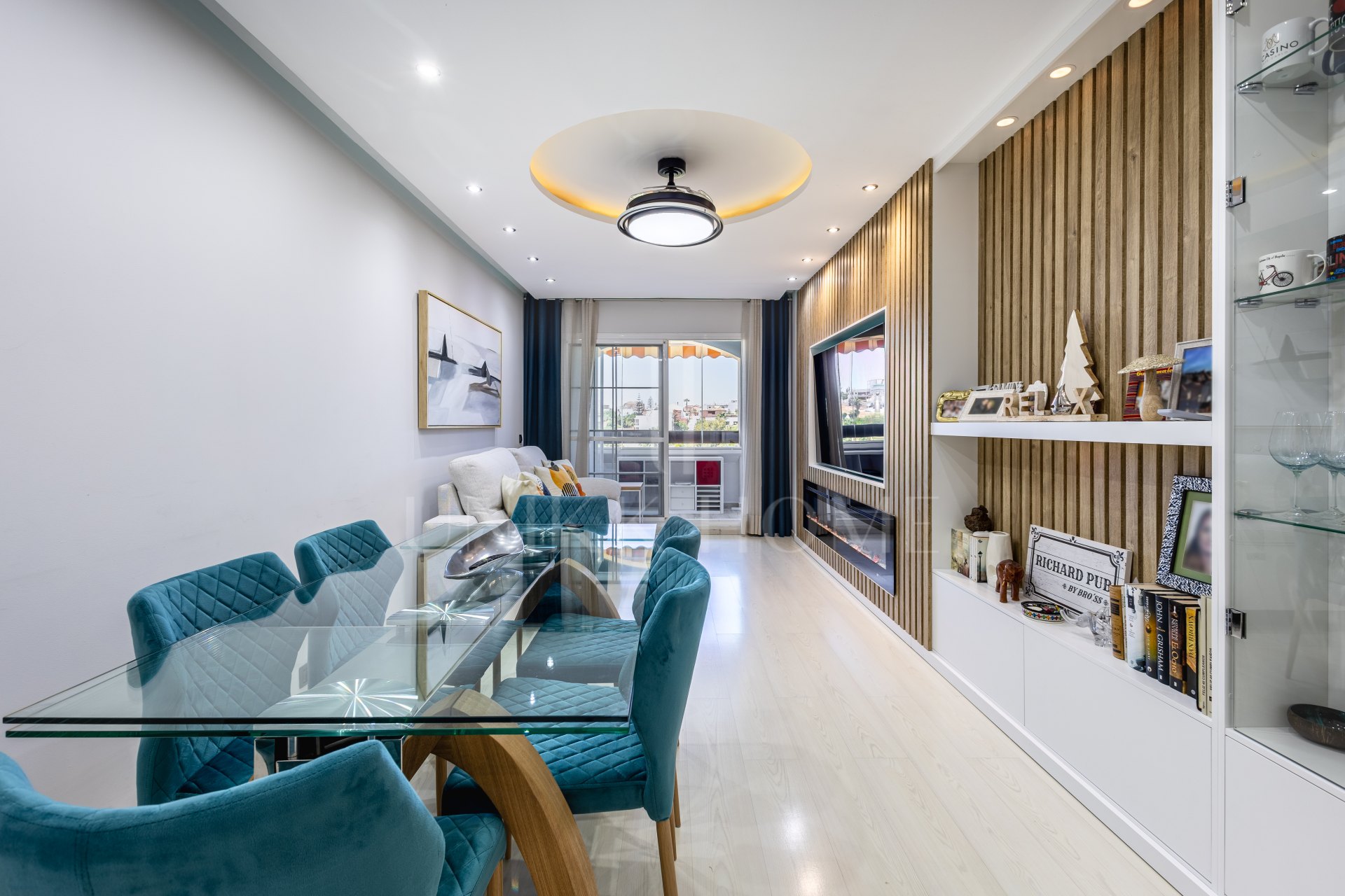 ÁTICO DÚPLEX REFORMADO CON GRAN TERRAZA