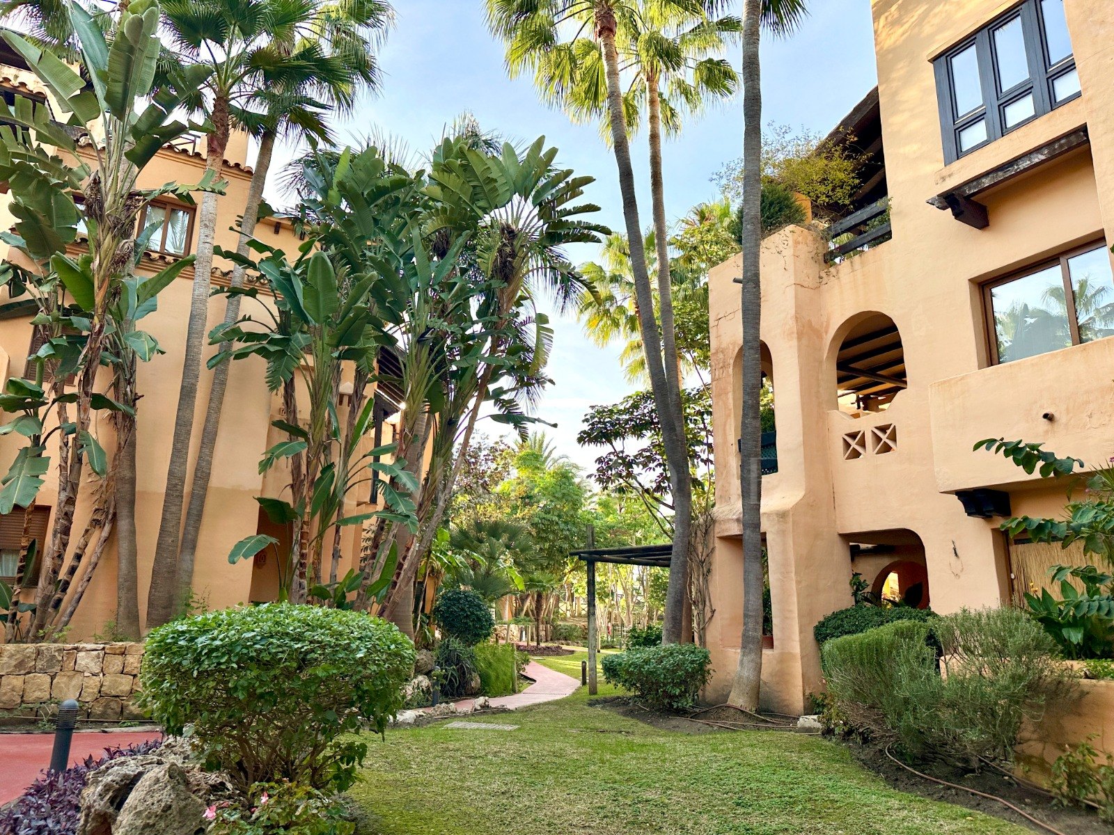 Luxurious Three-Bedroom Penthouse in El Campanario, Estepona