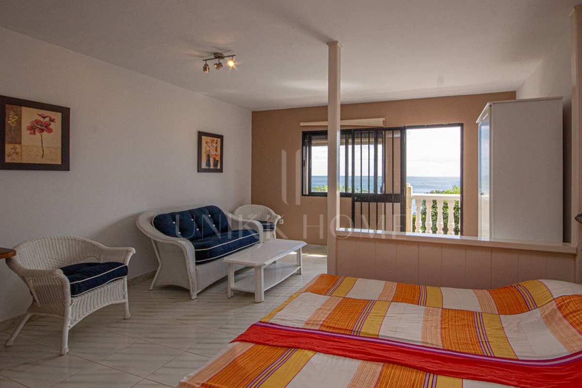 Villa en venta en Buenas Noches, Estepona Oeste