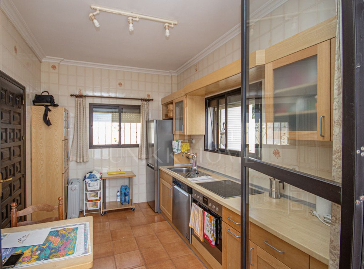 Villa en venta en Buenas Noches, Estepona Oeste