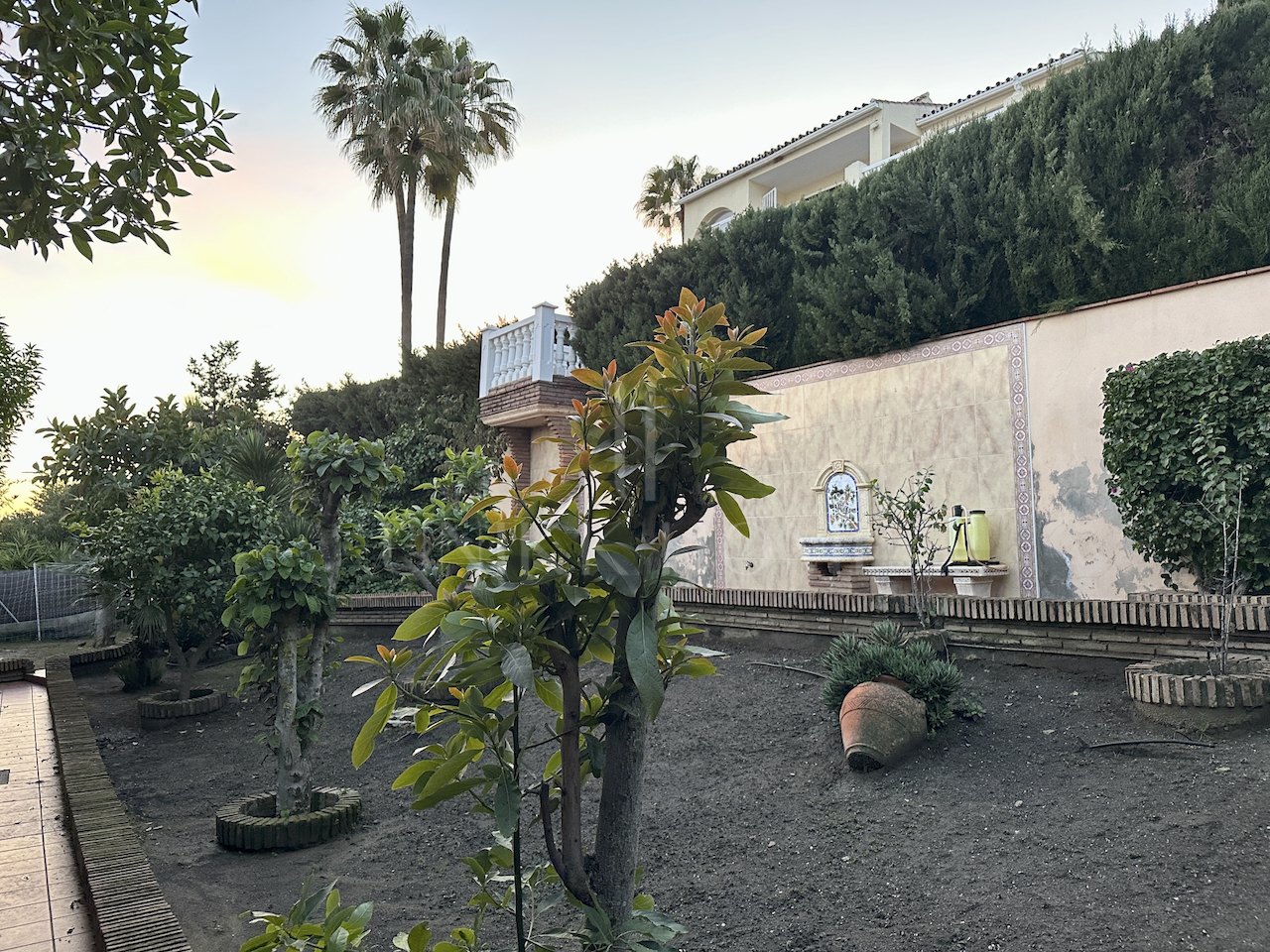 Villa en venta en Buenas Noches, Estepona Oeste