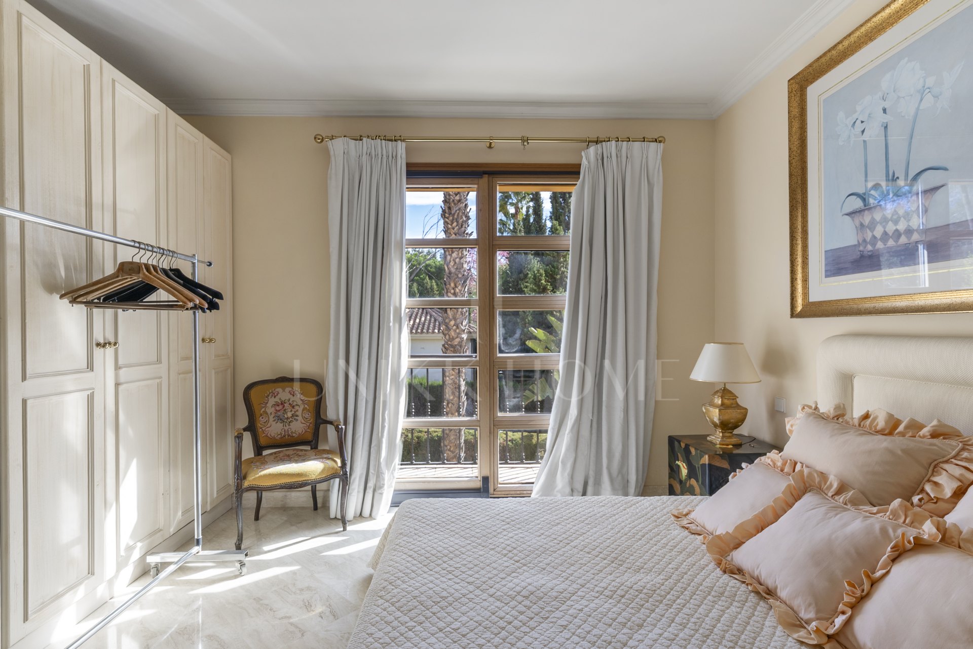 Elegante villa mediterránea con piscina privada en Nueva Andalucía, Marbella