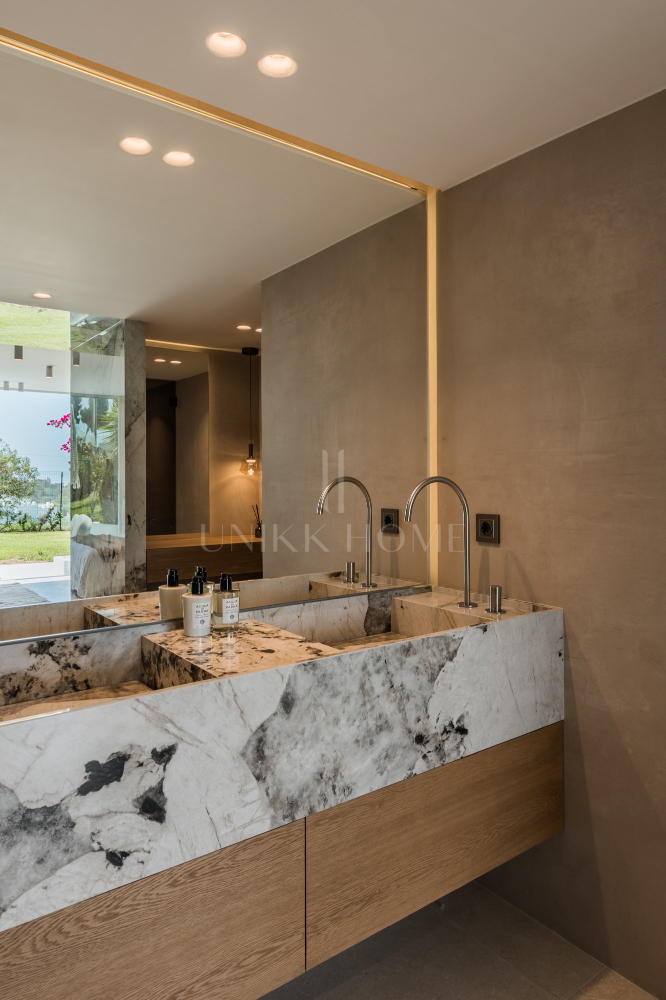 Elegant Apartment in Aloha, Nueva Andalucía