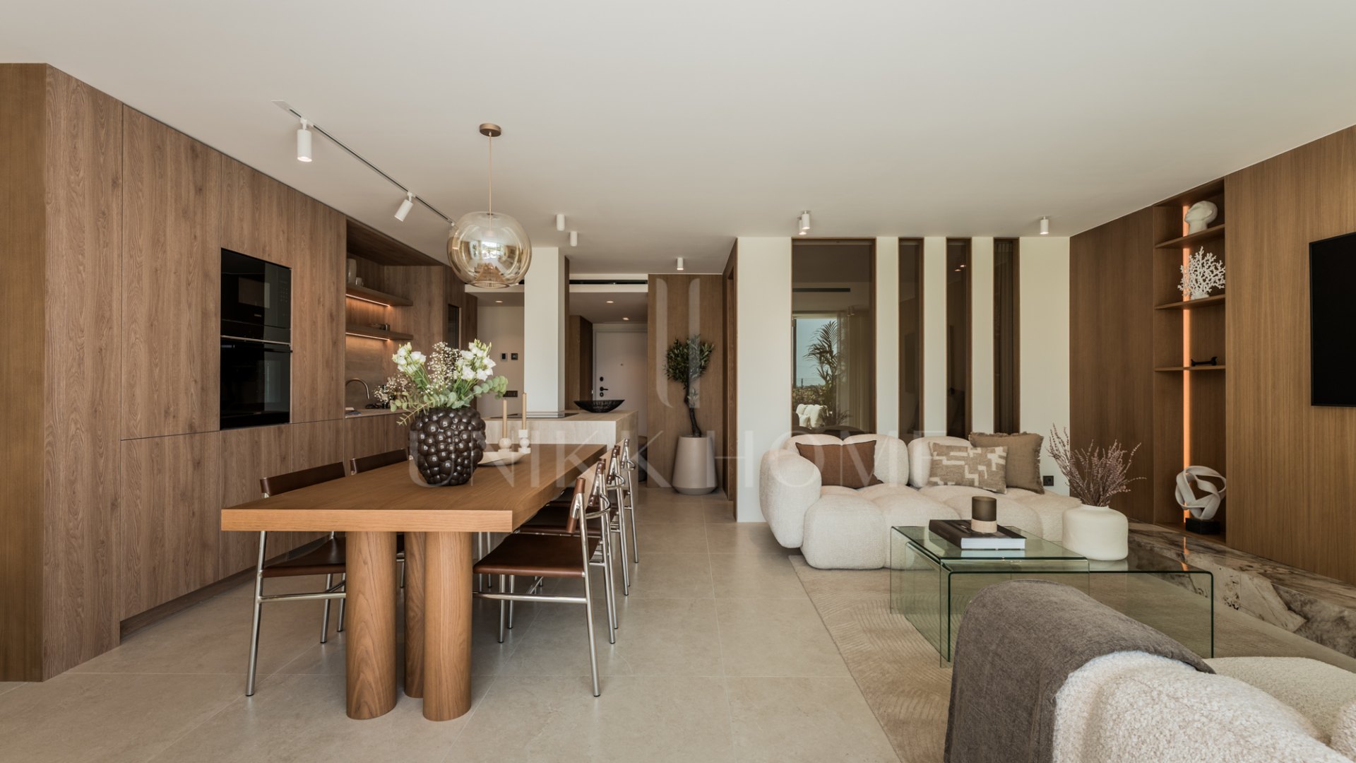 Elegant Apartment in Aloha, Nueva Andalucía