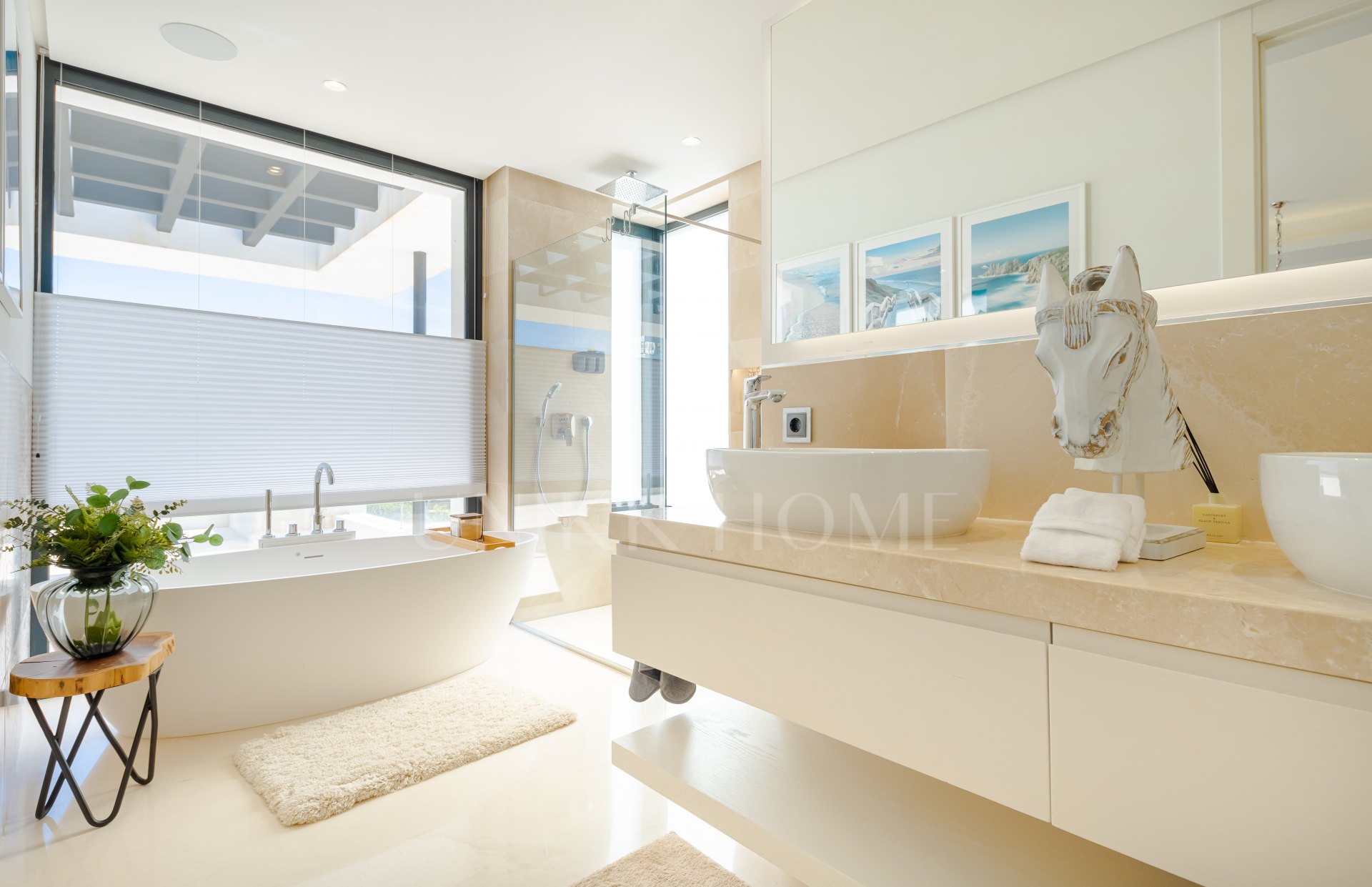 Villa de lujo con vistas panorámicas al mar en Benahavís