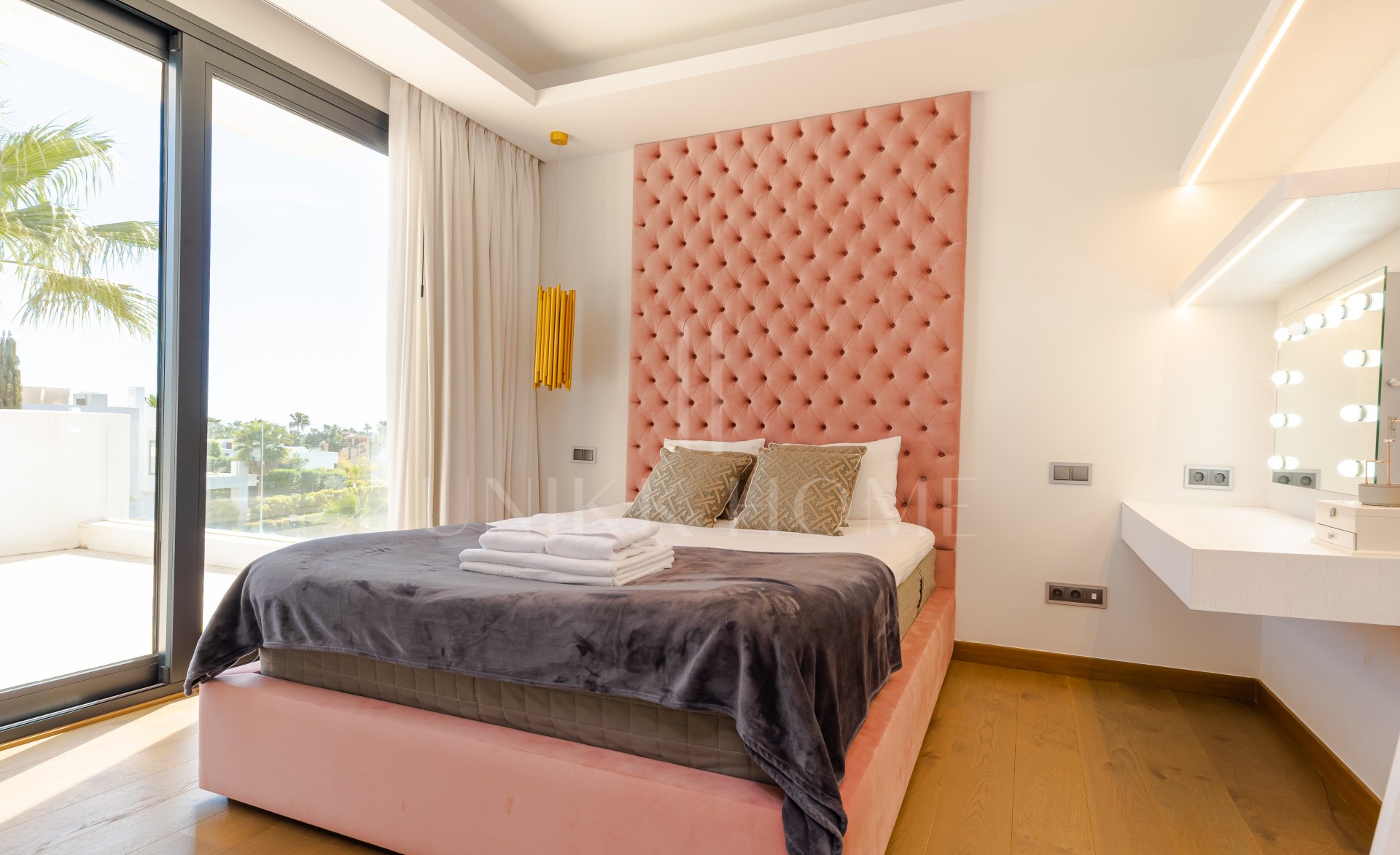 Villa de lujo con vistas panorámicas al mar en Benahavís