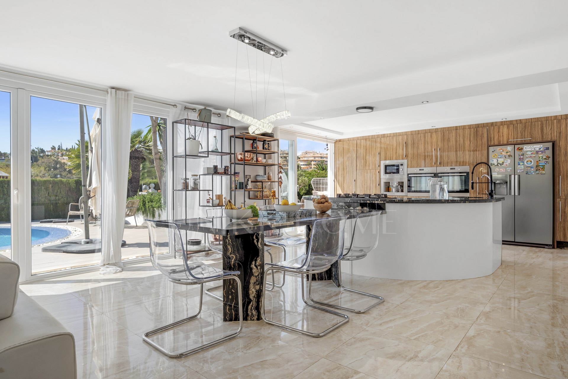 Detached house Elivira