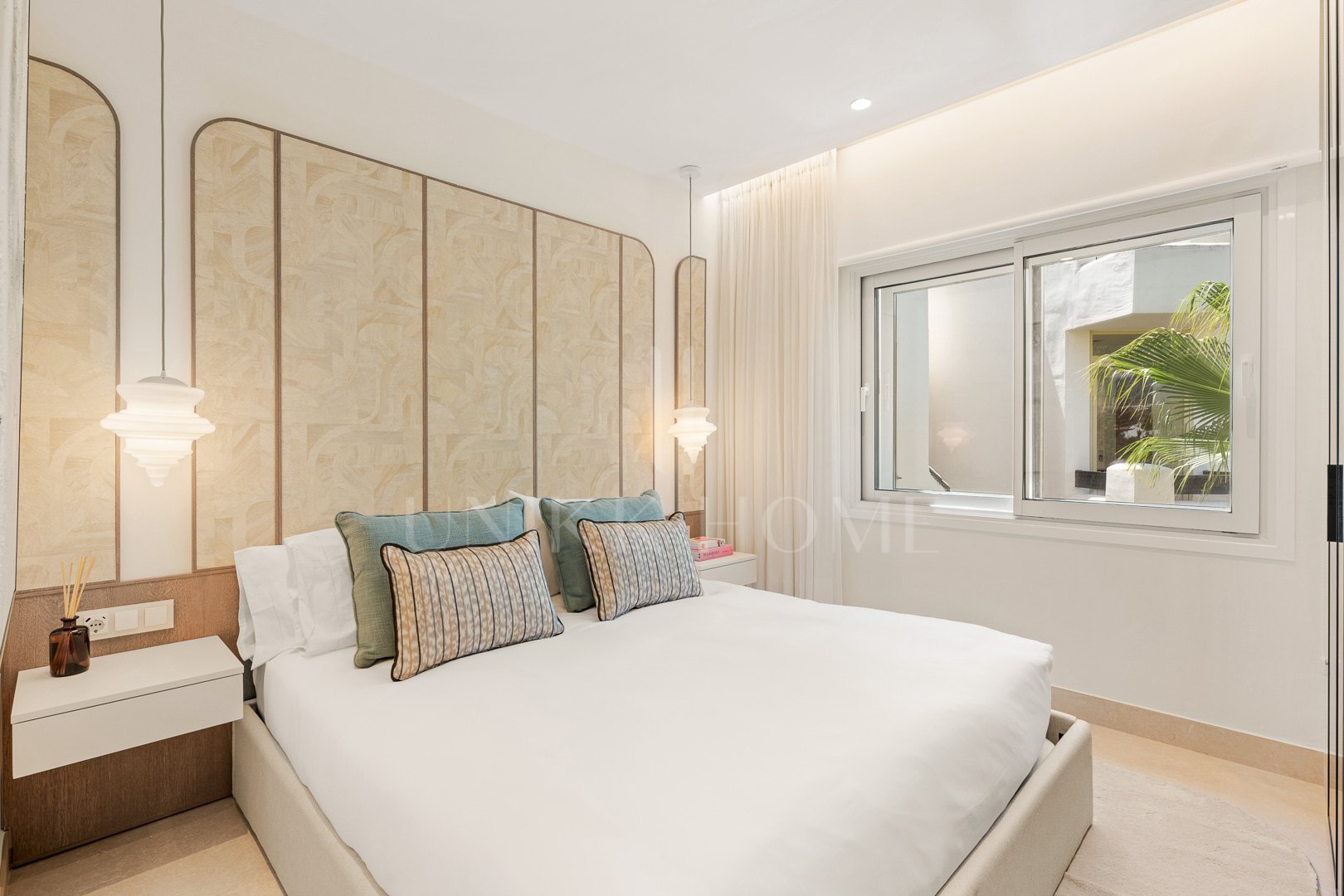 Ático en venta en Bahía del Velerín, Estepona Este