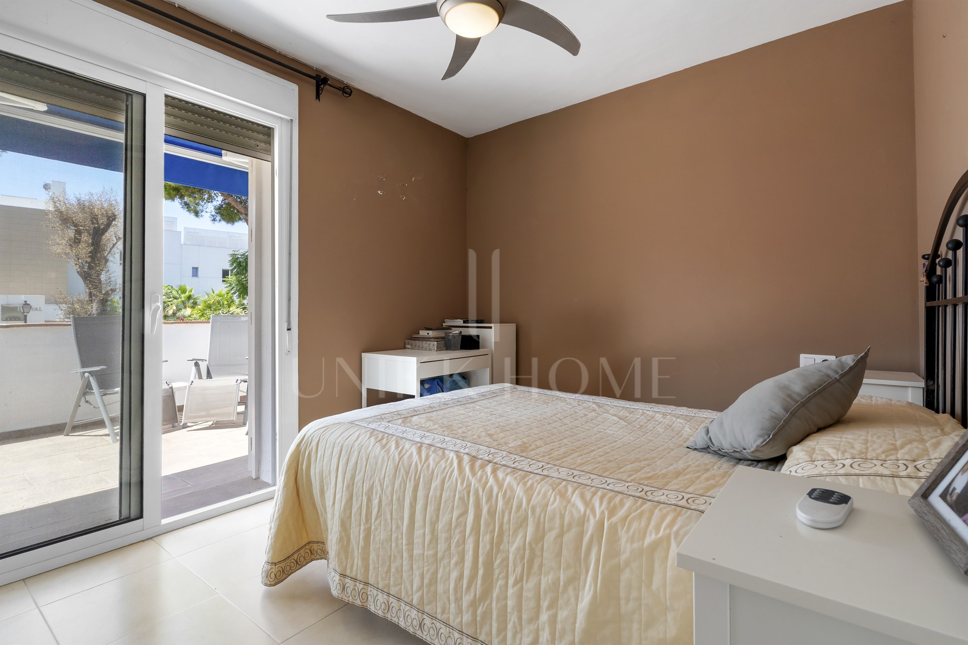 Spacious Ground-Floor Apartment