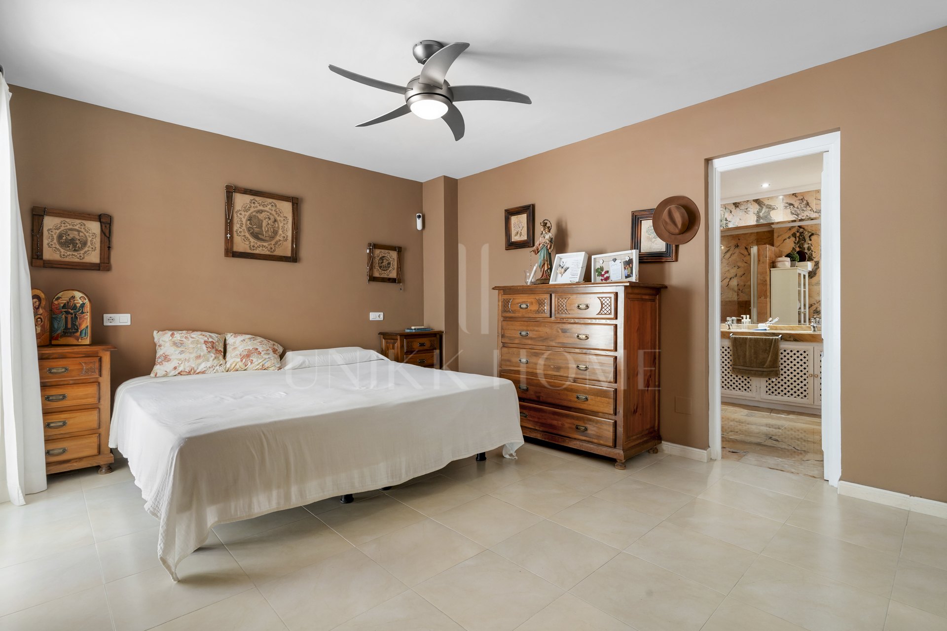 Spacious Ground-Floor Apartment