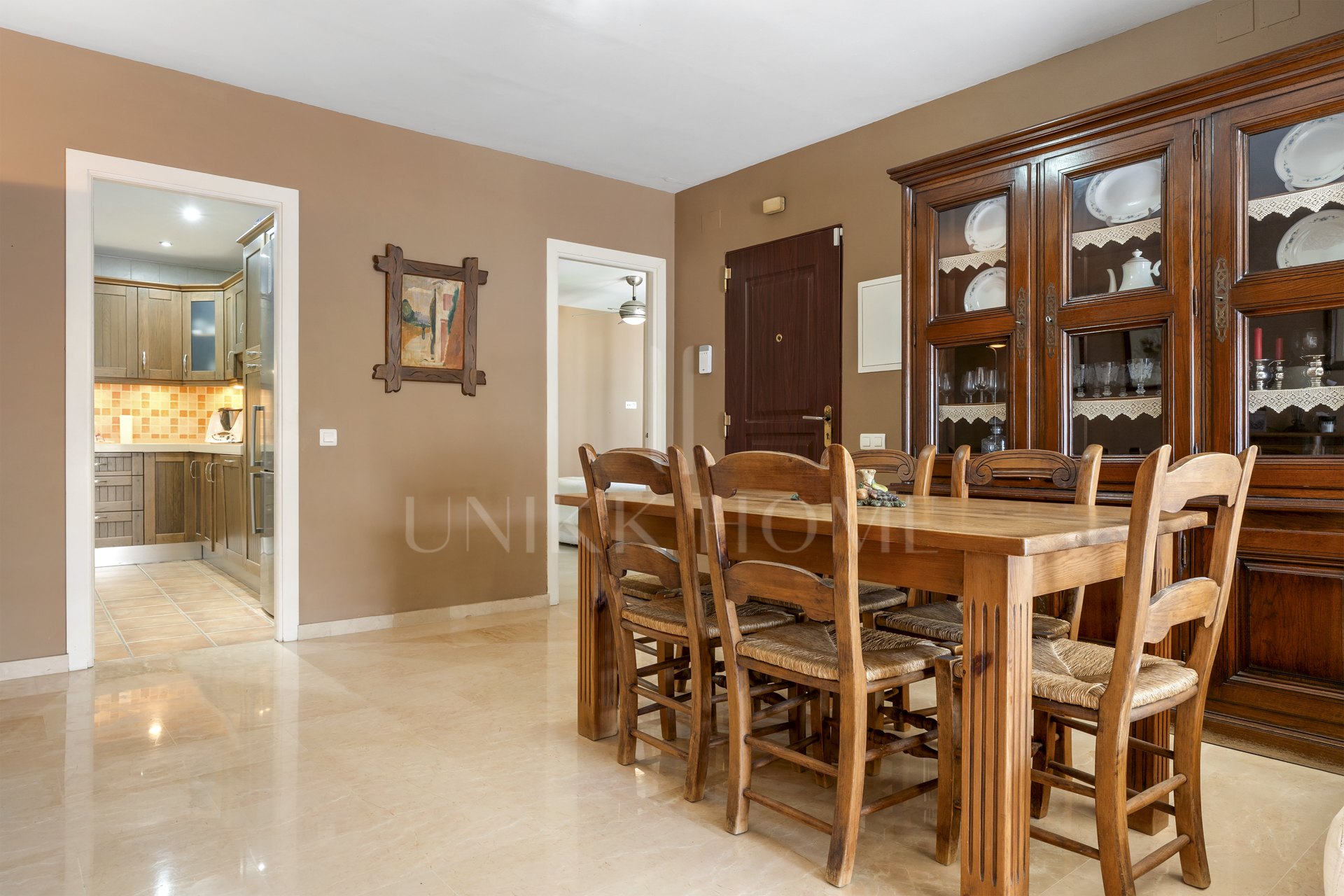 Spacious Ground-Floor Apartment