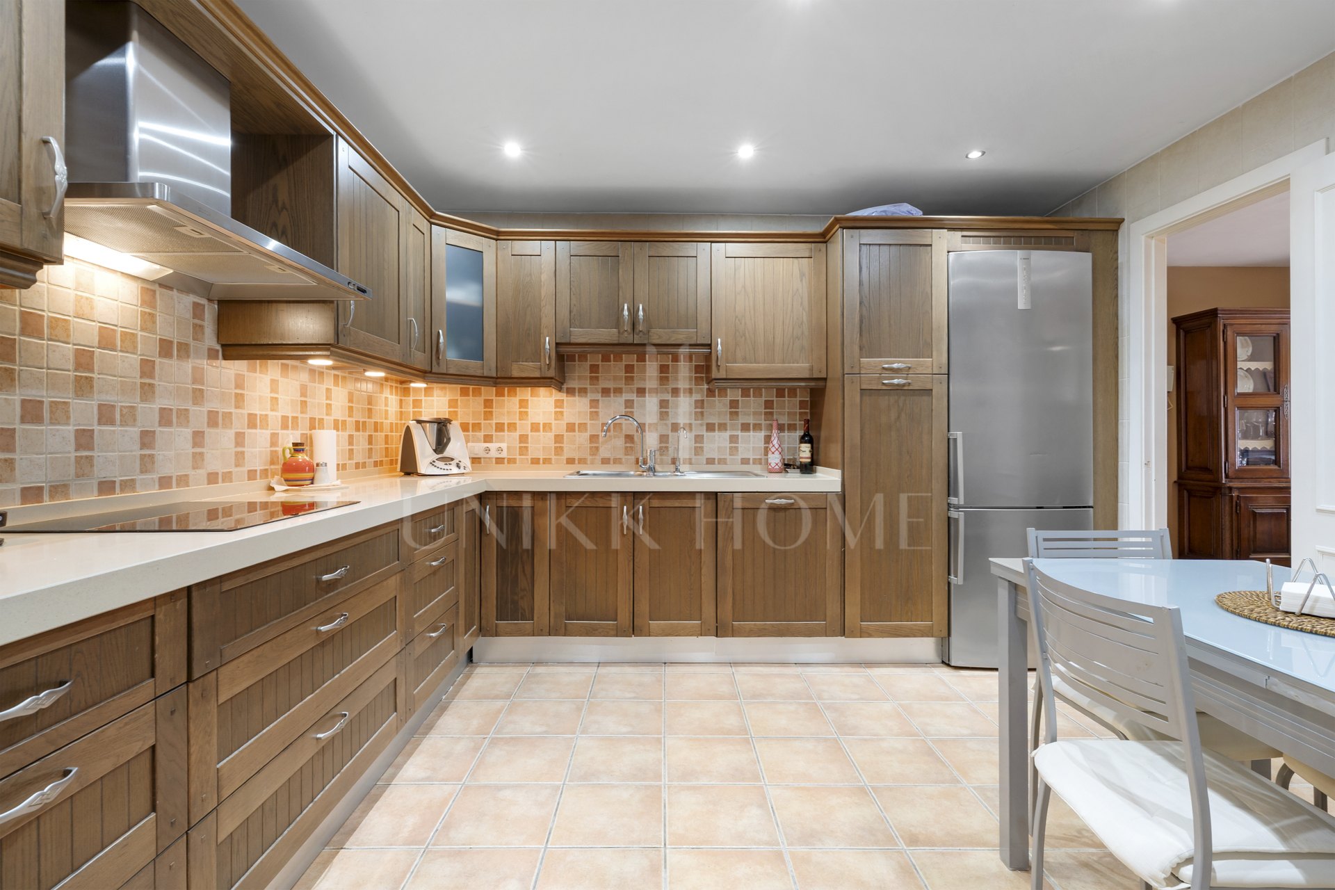 Spacious Ground-Floor Apartment