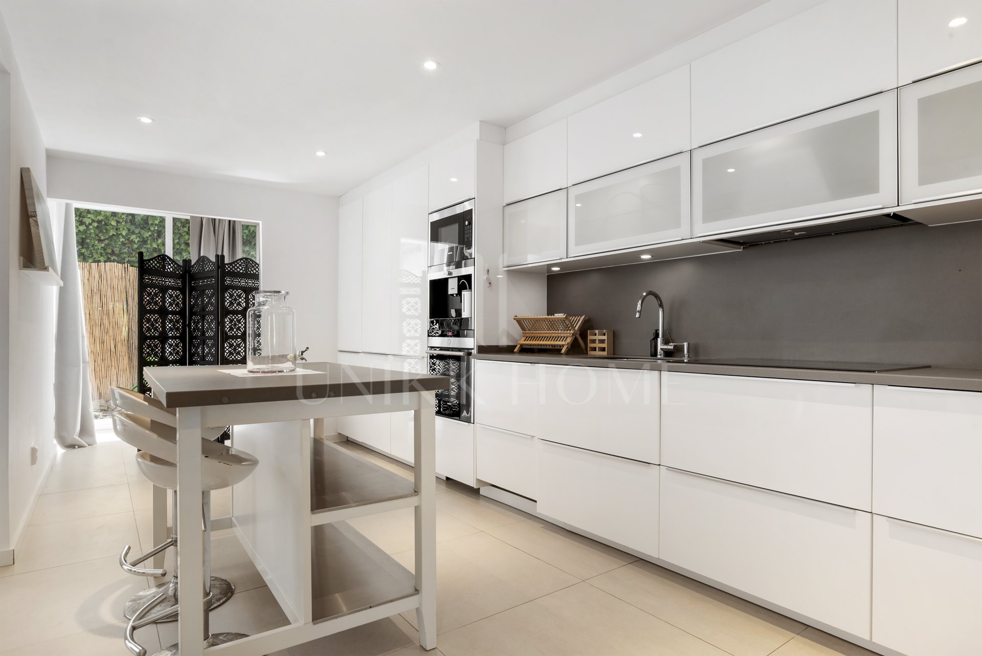 Modern Nueva Andalucía Villa