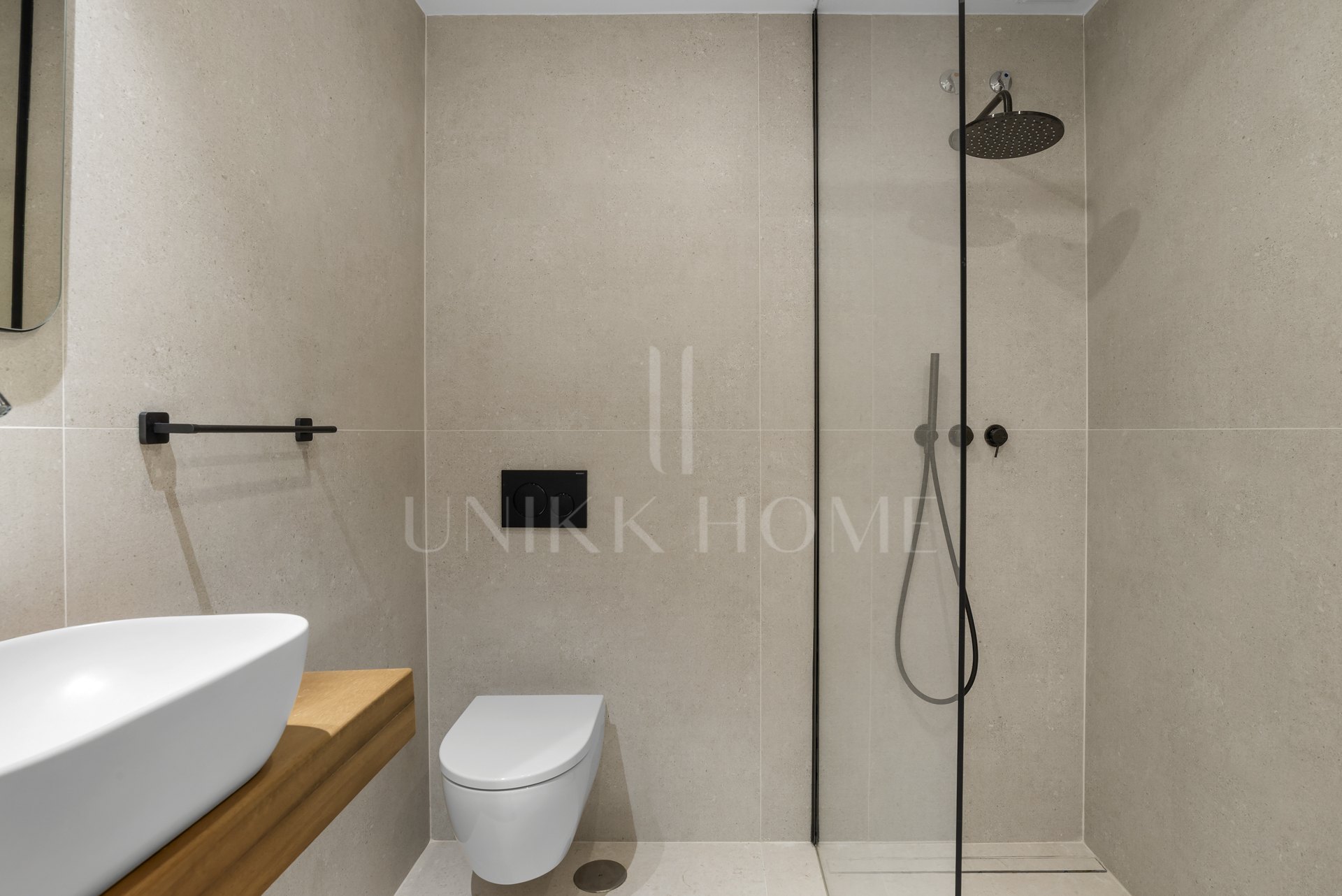 Luxury Frontline Golf Townhouse in Los Olivos, Nueva Andalucía