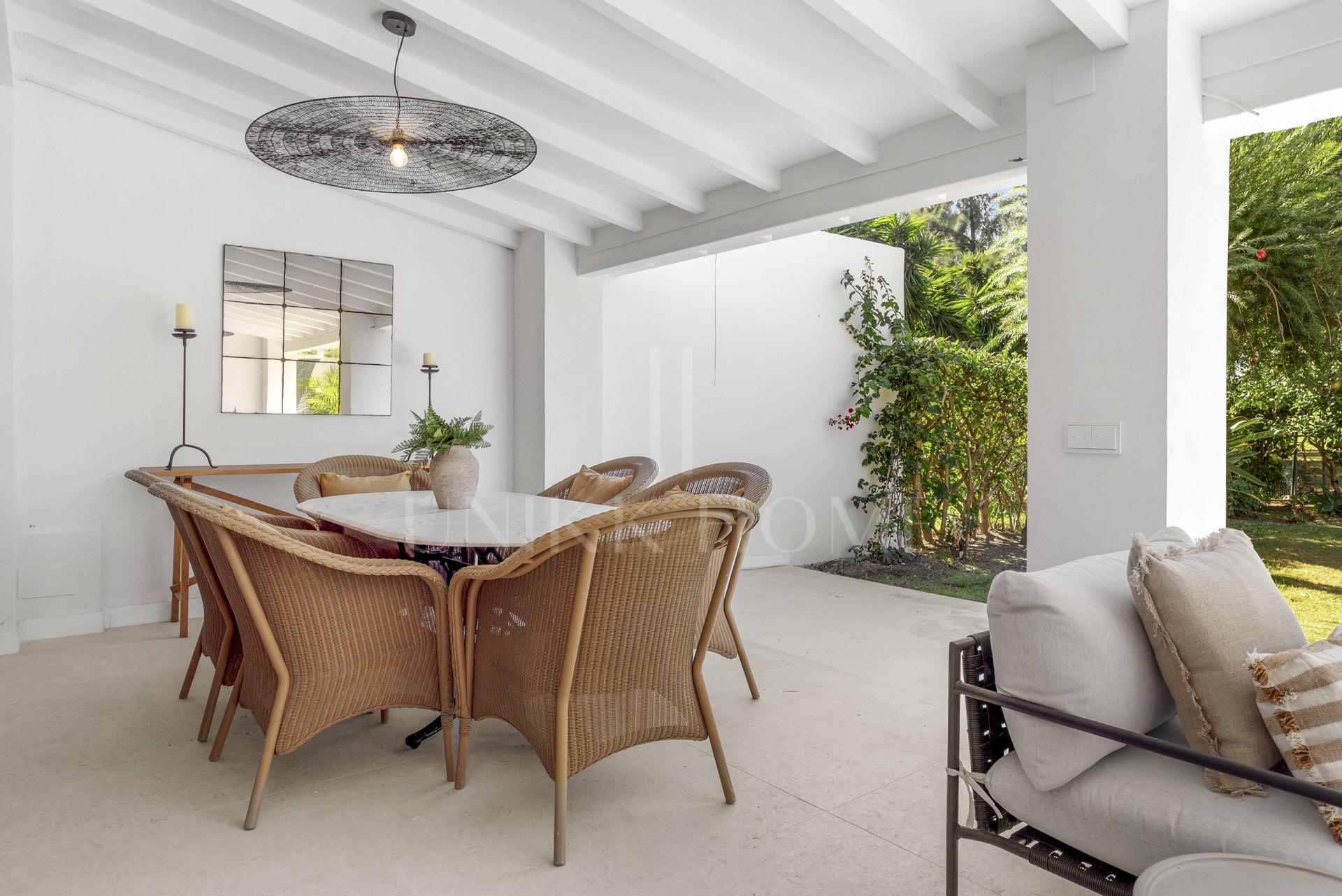 Luxury Frontline Golf Townhouse in Los Olivos, Nueva Andalucía