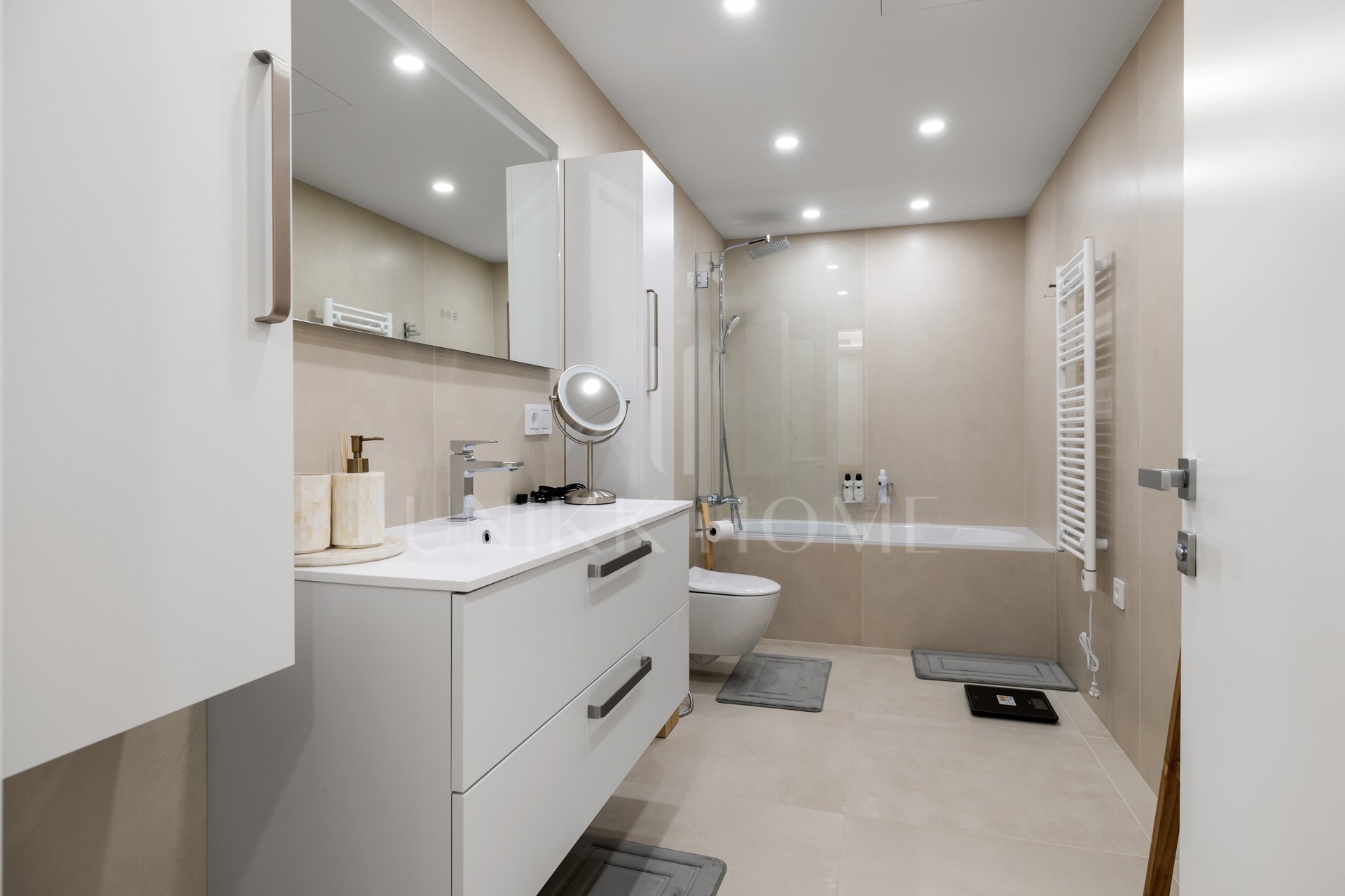 Apartamento en venta en Nueva Andalucia, Marbella (Todo)