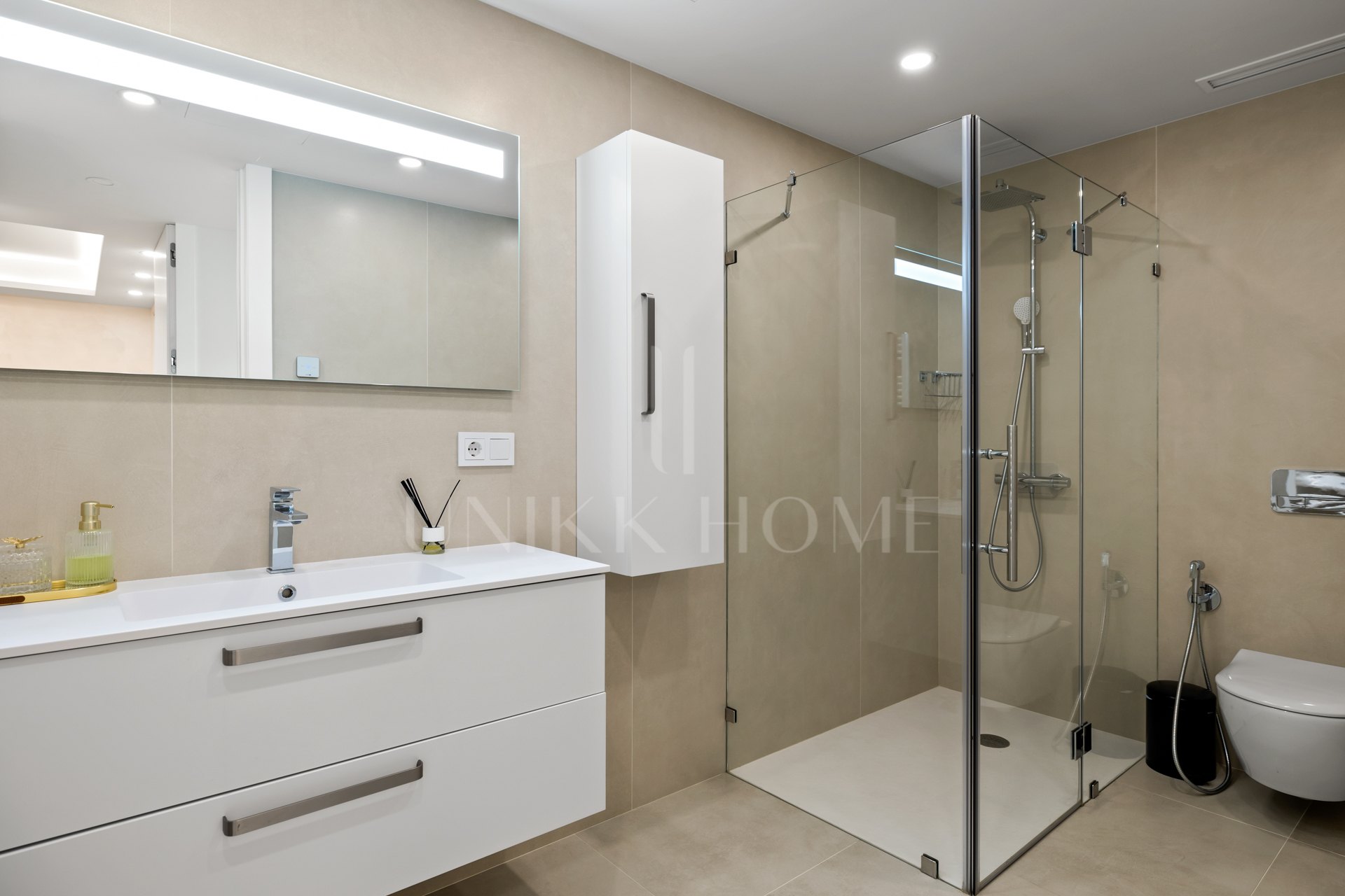 Apartamento en venta en Nueva Andalucia, Marbella (Todo)