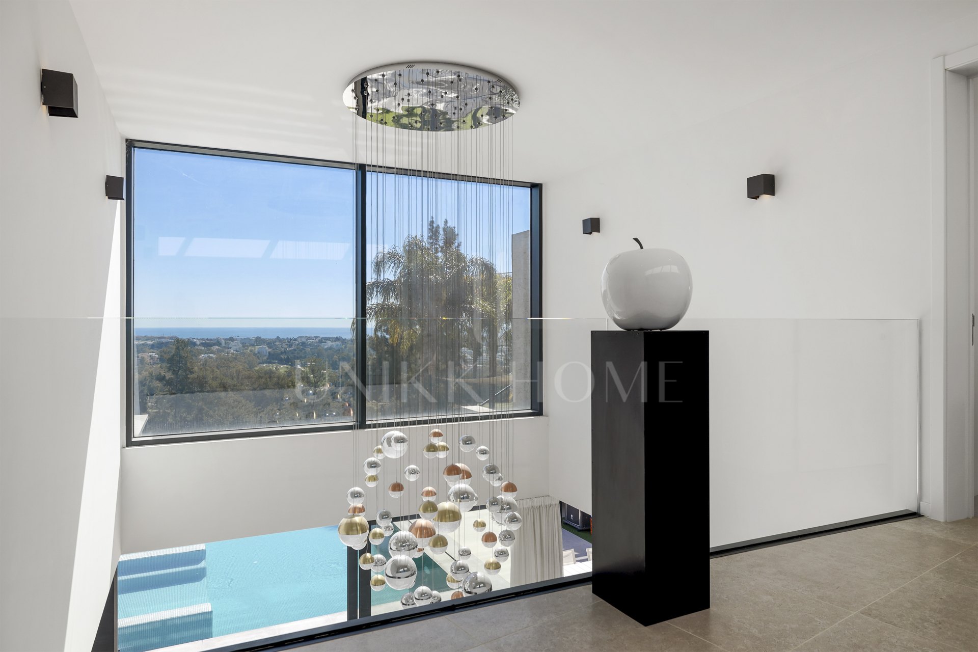 Panoramic Golf & Sea View Villa in Benahavís