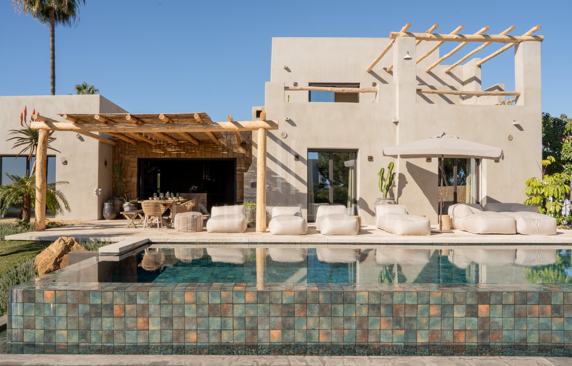 Tropical Modern Beach Villa