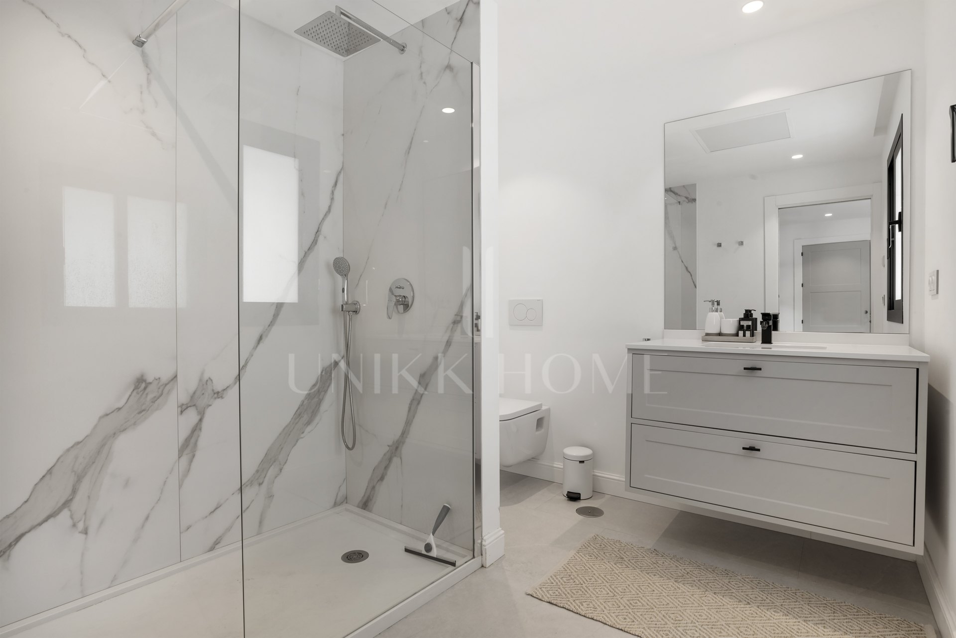 Stunning Andalusian Villa with Sea Views in El Paraíso Alto