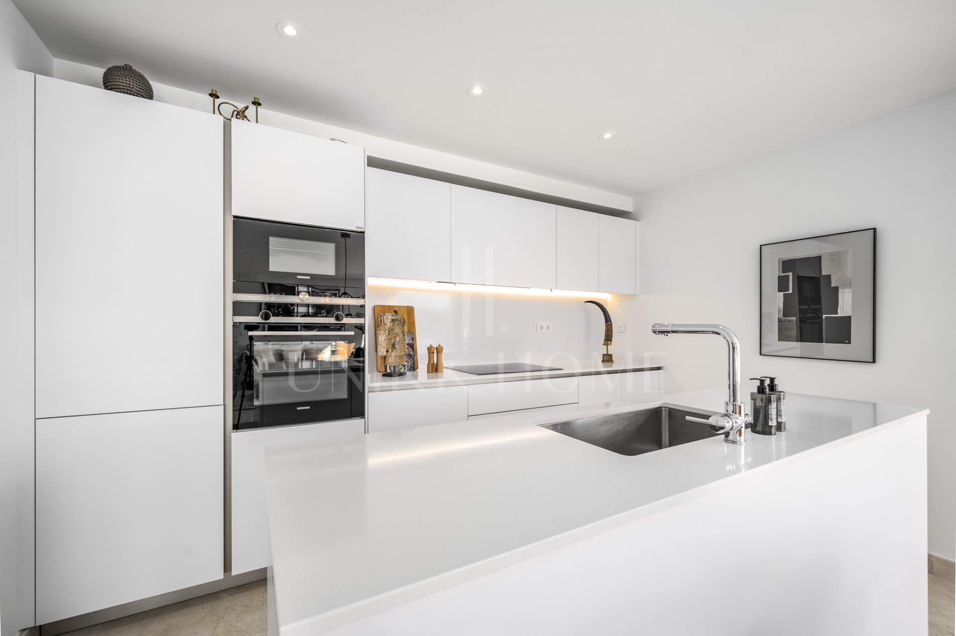 Spacious duplex penthouse with 3 bedrooms