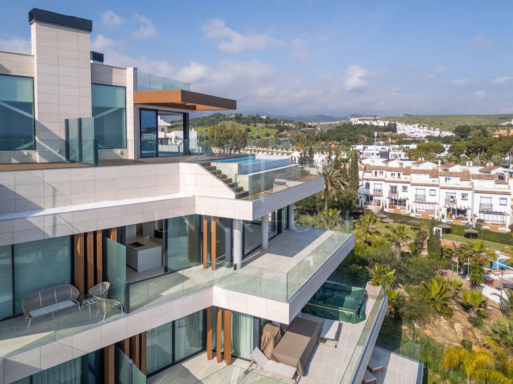 Atico Duplex en venta en Estepona