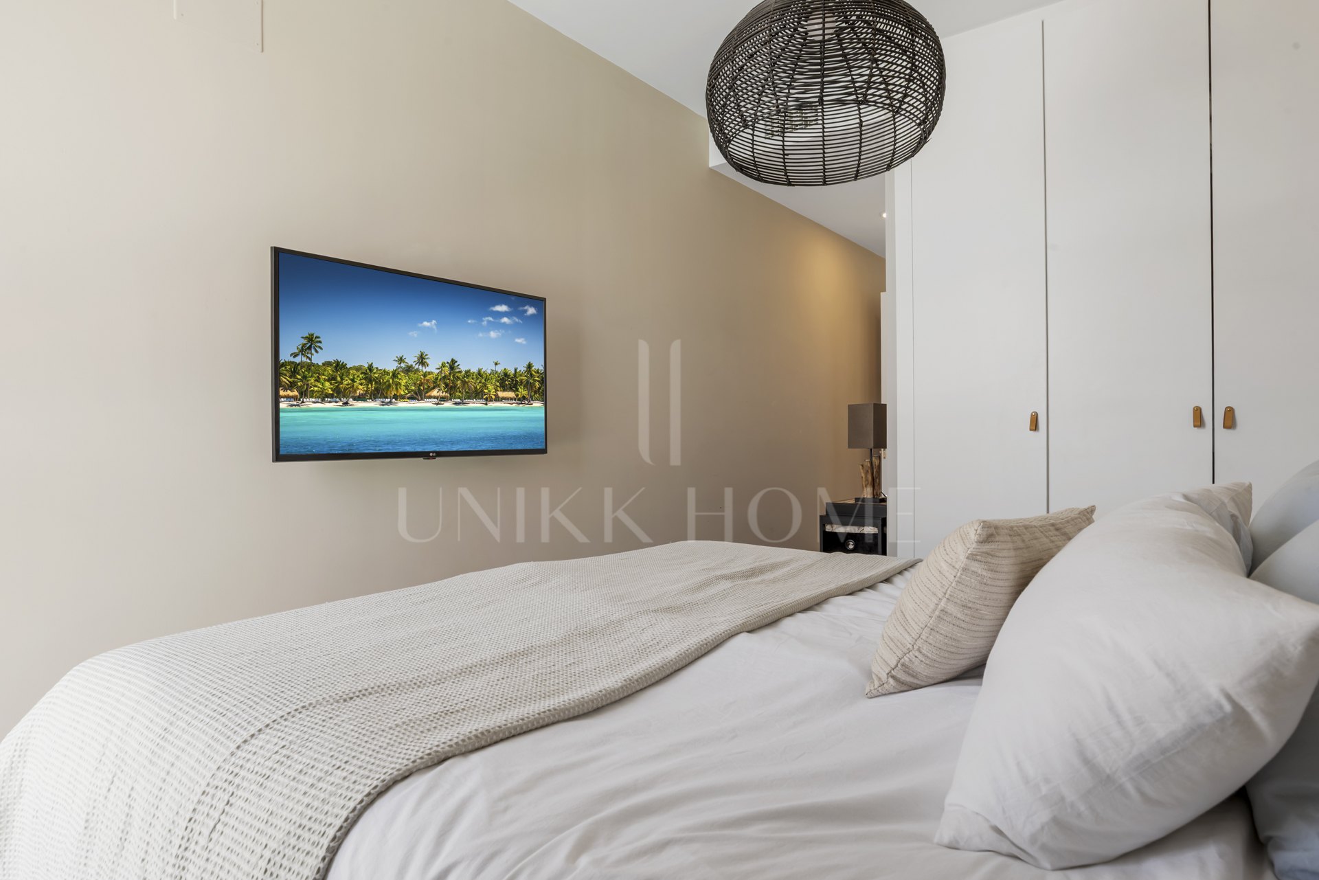 Ático elegante con solárium en la azotea en Le Mirage Fase III, Cancelada