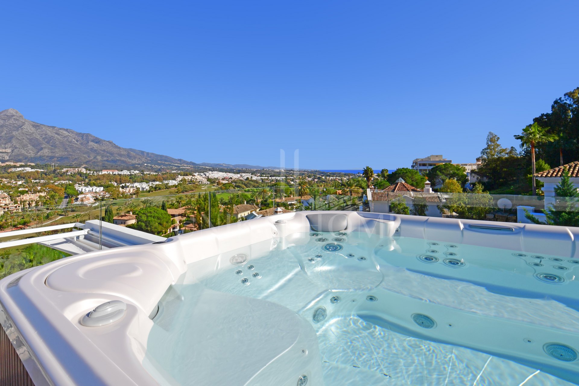 House for sale in Nueva Andalucia, Marbella (All)