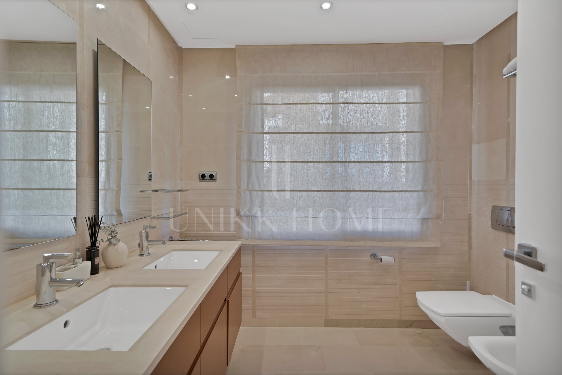 Stunning Renovated Apartment in Marbella Golden Mile