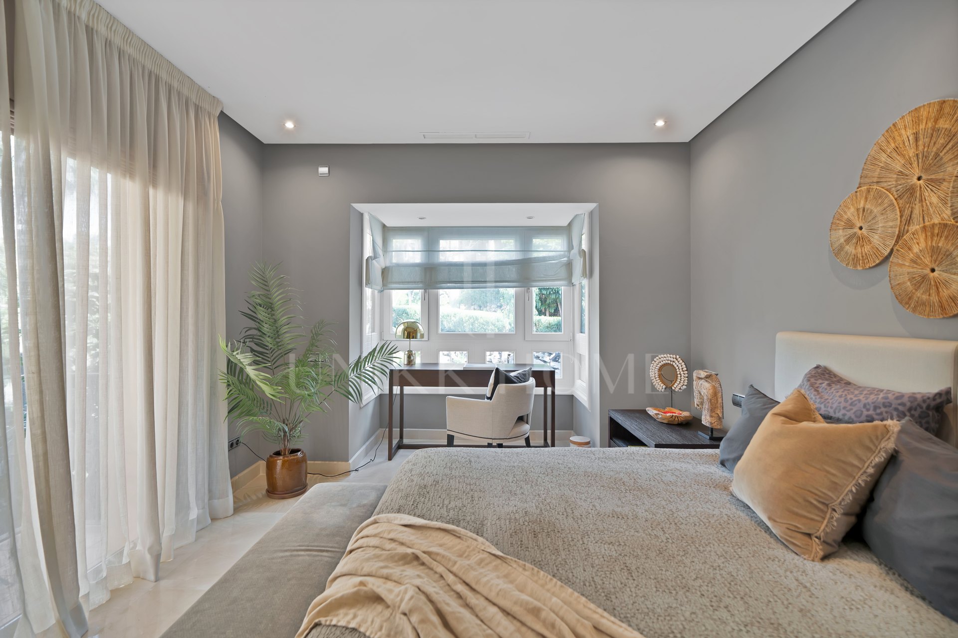 Stunning Renovated Apartment in Marbella Golden Mile