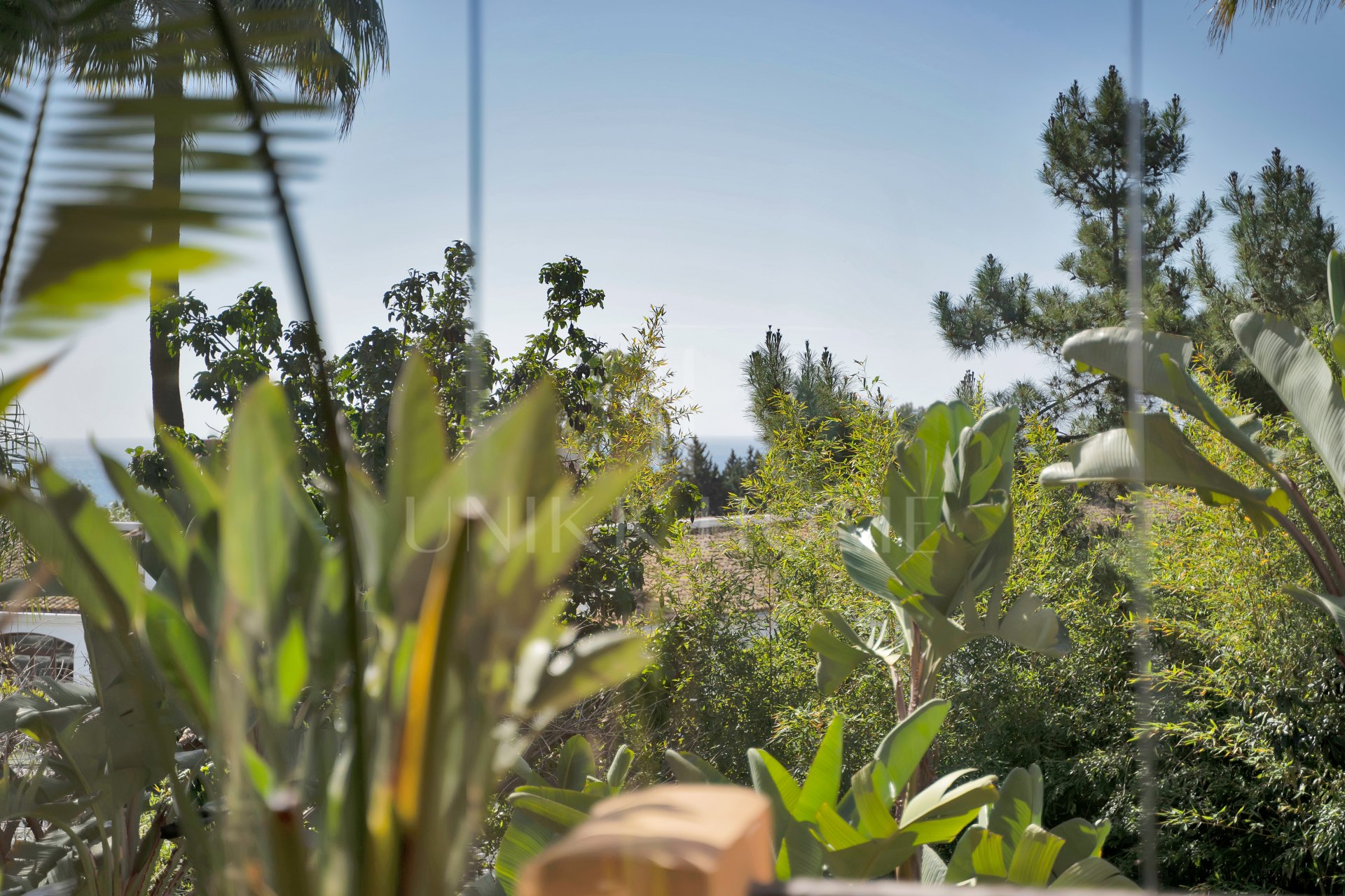 Stunning Renovated Apartment in Marbella Golden Mile