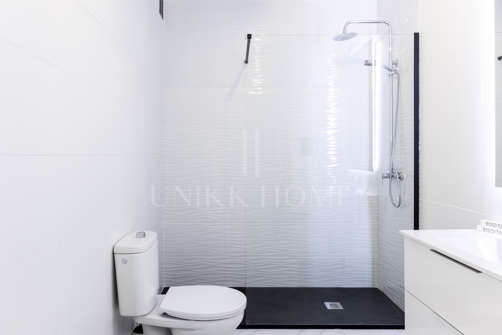 Stylish Refurbished Apartment in the Heart of Pueblo Nuevo de Guadiaro