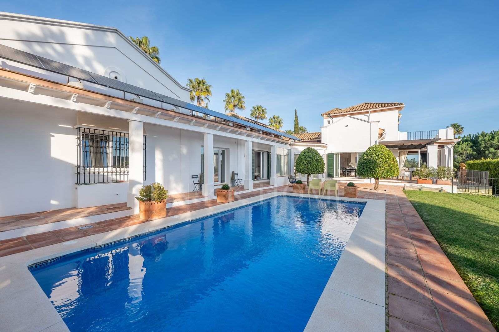 Authentic Andalusian 6-Bedroom Villa with Pool and Golf Views in Sotogrande