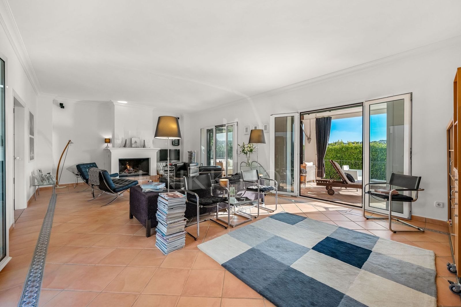 Authentic Andalusian 6-Bedroom Villa with Pool and Golf Views in Sotogrande