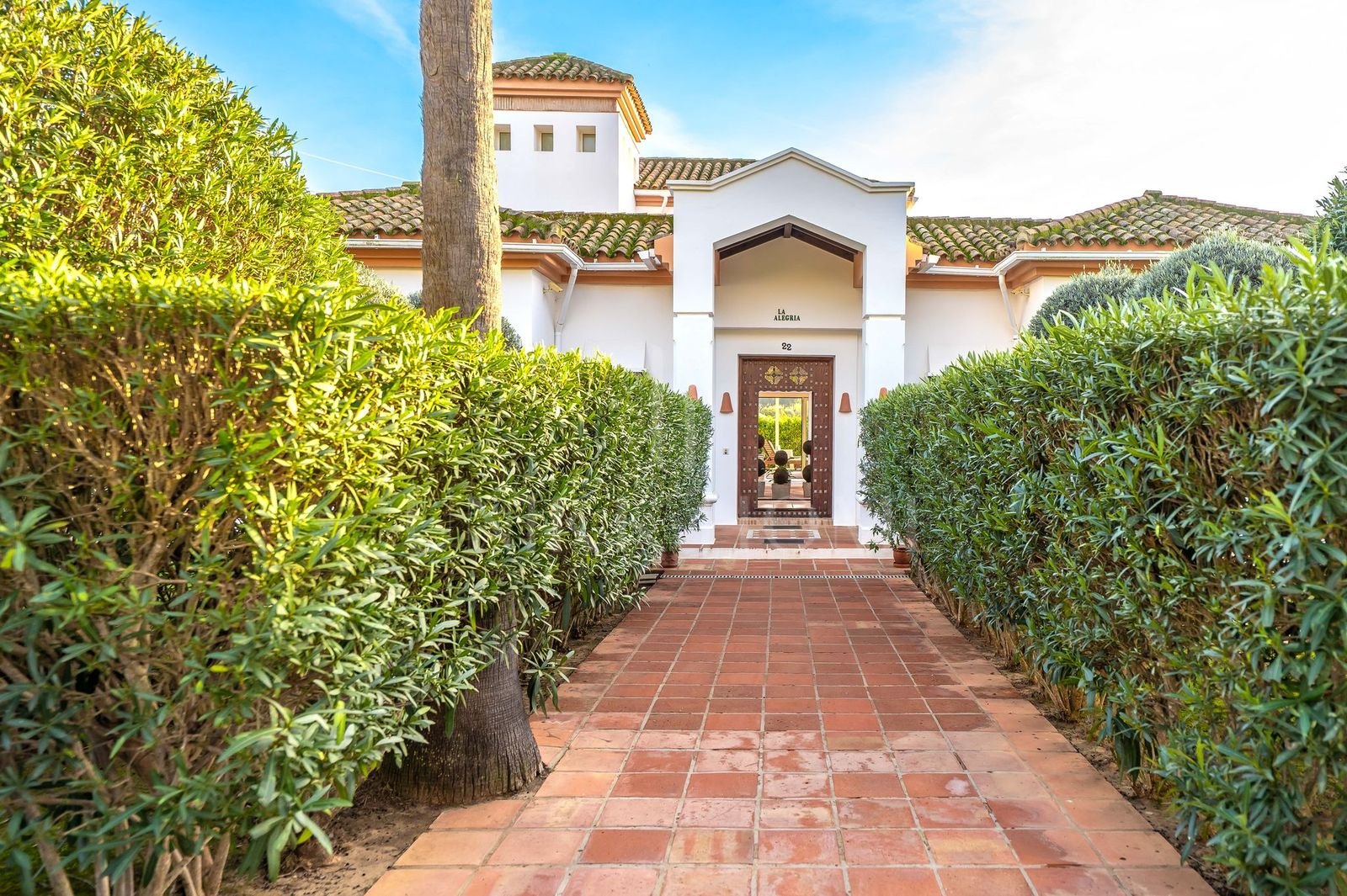 Authentic Andalusian 6-Bedroom Villa with Pool and Golf Views in Sotogrande