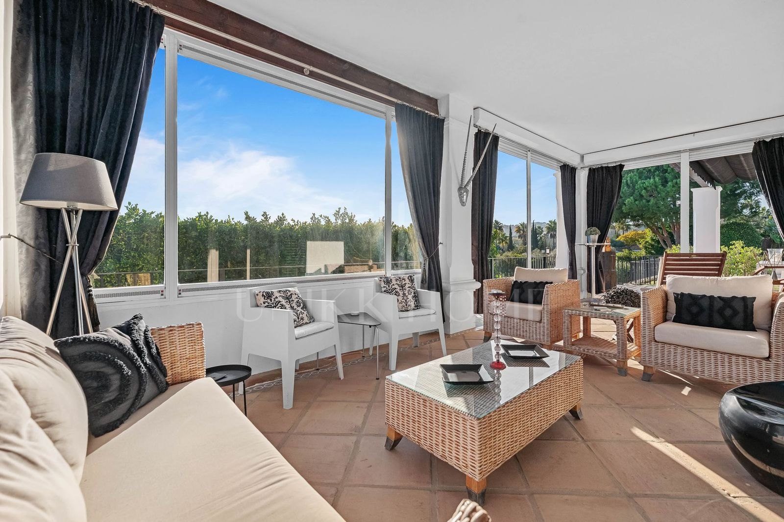 Authentic Andalusian 6-Bedroom Villa with Pool and Golf Views in Sotogrande