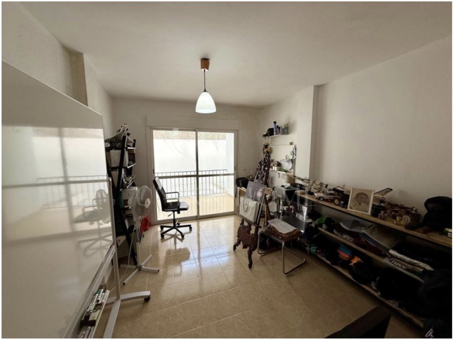 Middle Floor Apartment in Torreguadiaro