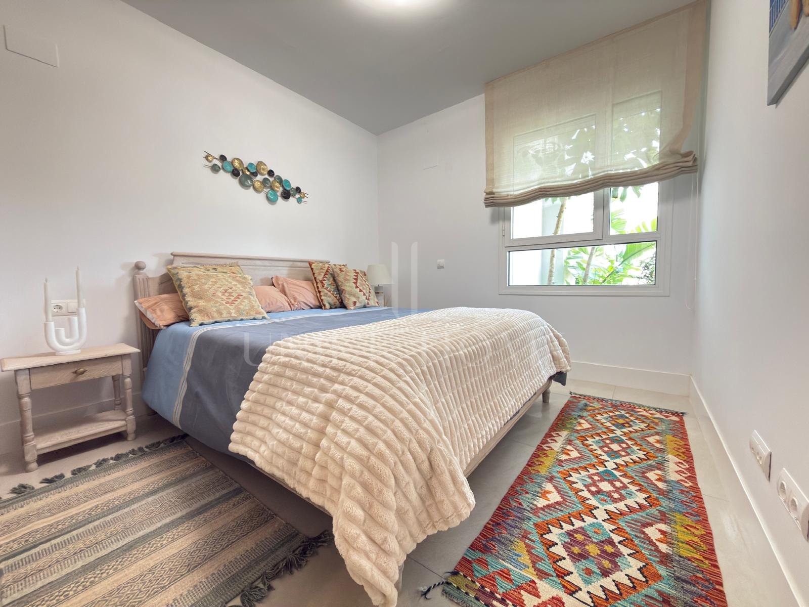 Luxury Corner Garden Apartment in Emerald Green, San Roque Club