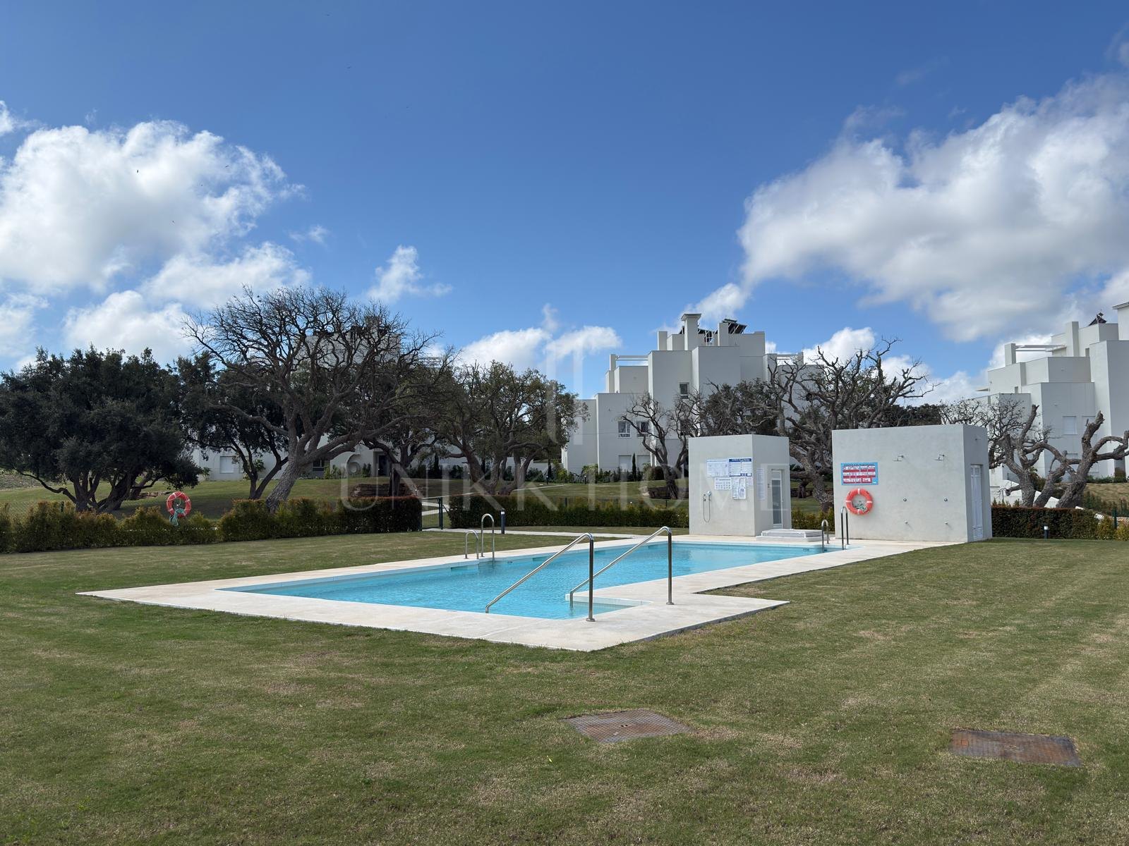 Luxury Corner Garden Apartment in Emerald Green, San Roque Club