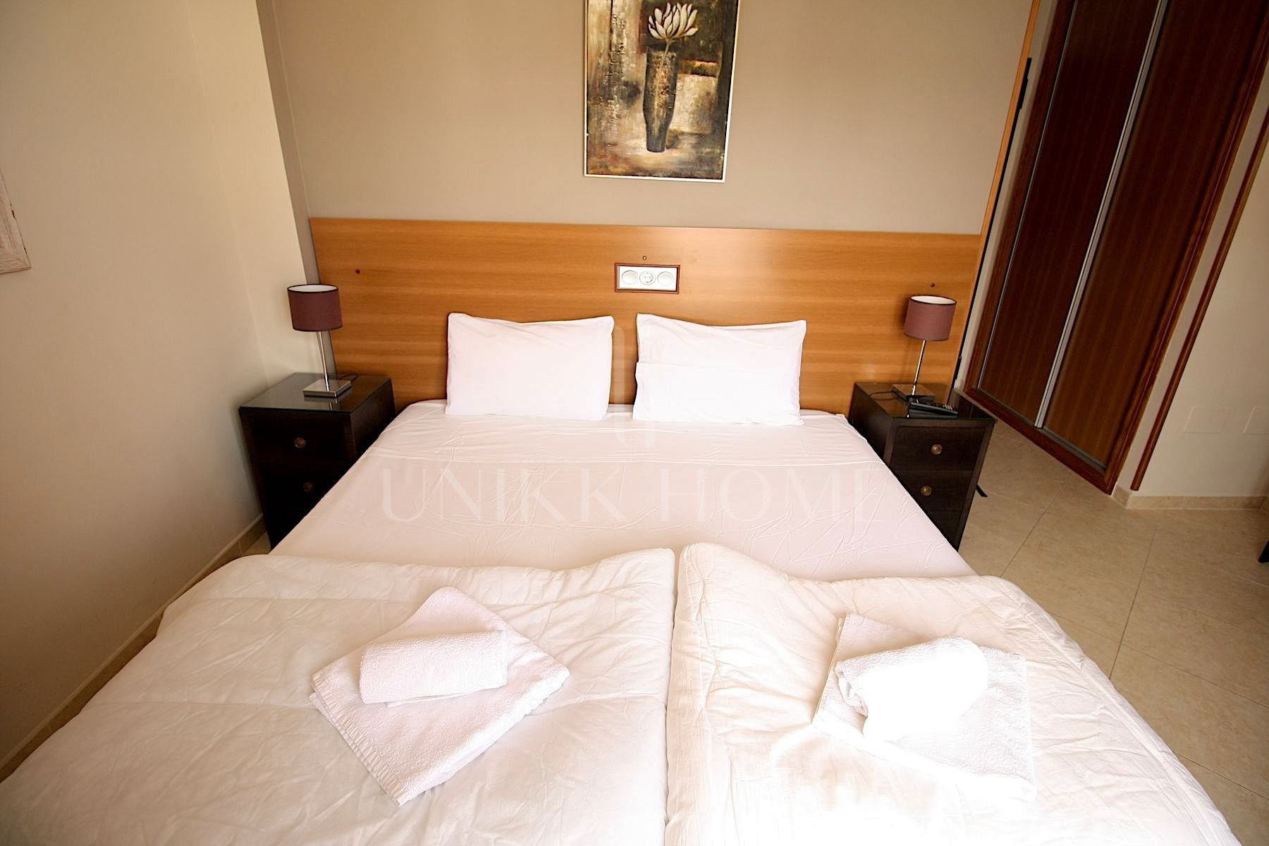 Oportunidad de Adquisición: Edificio en Propiedad con Licencia de Hostal