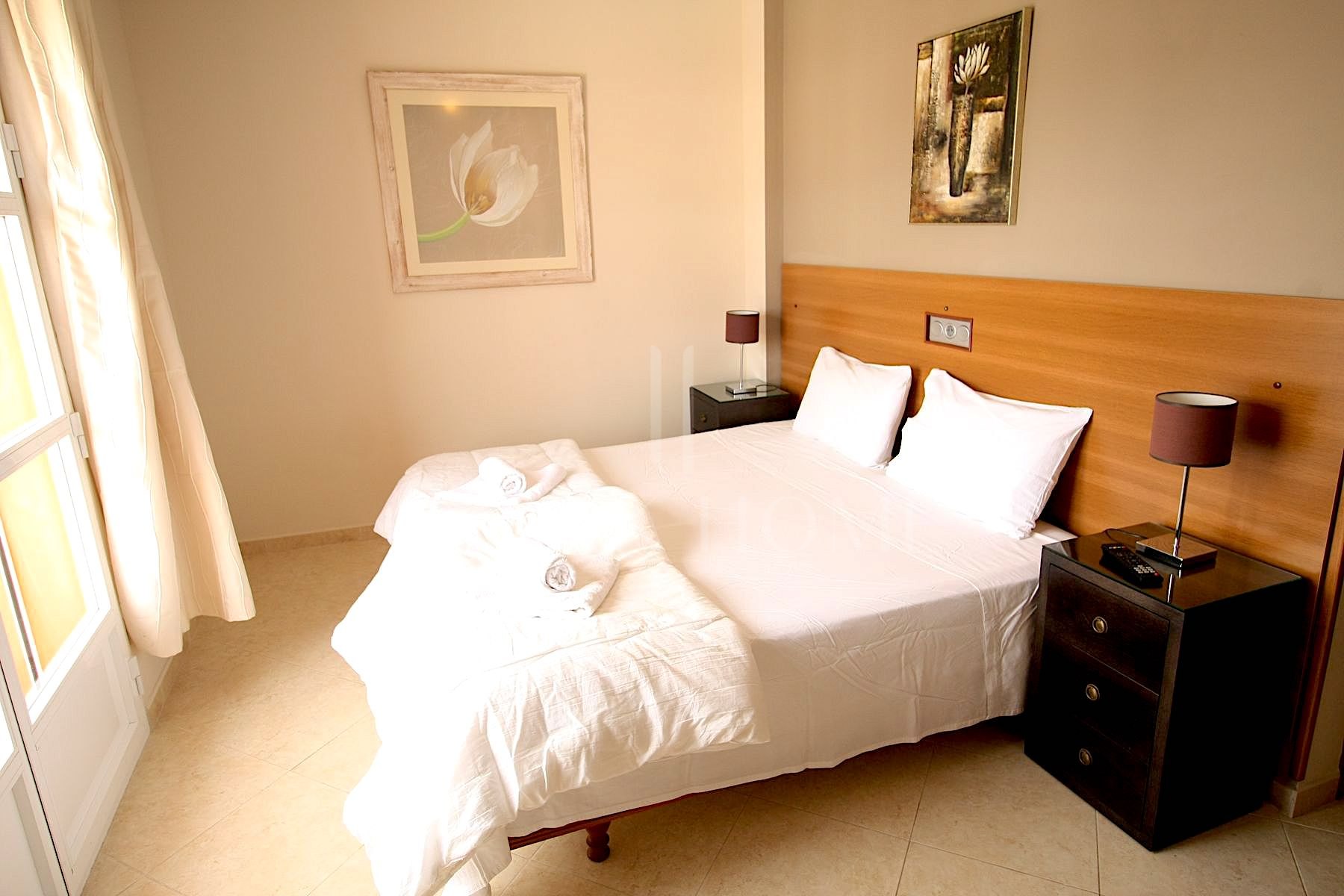 Oportunidad de Adquisición: Edificio en Propiedad con Licencia de Hostal