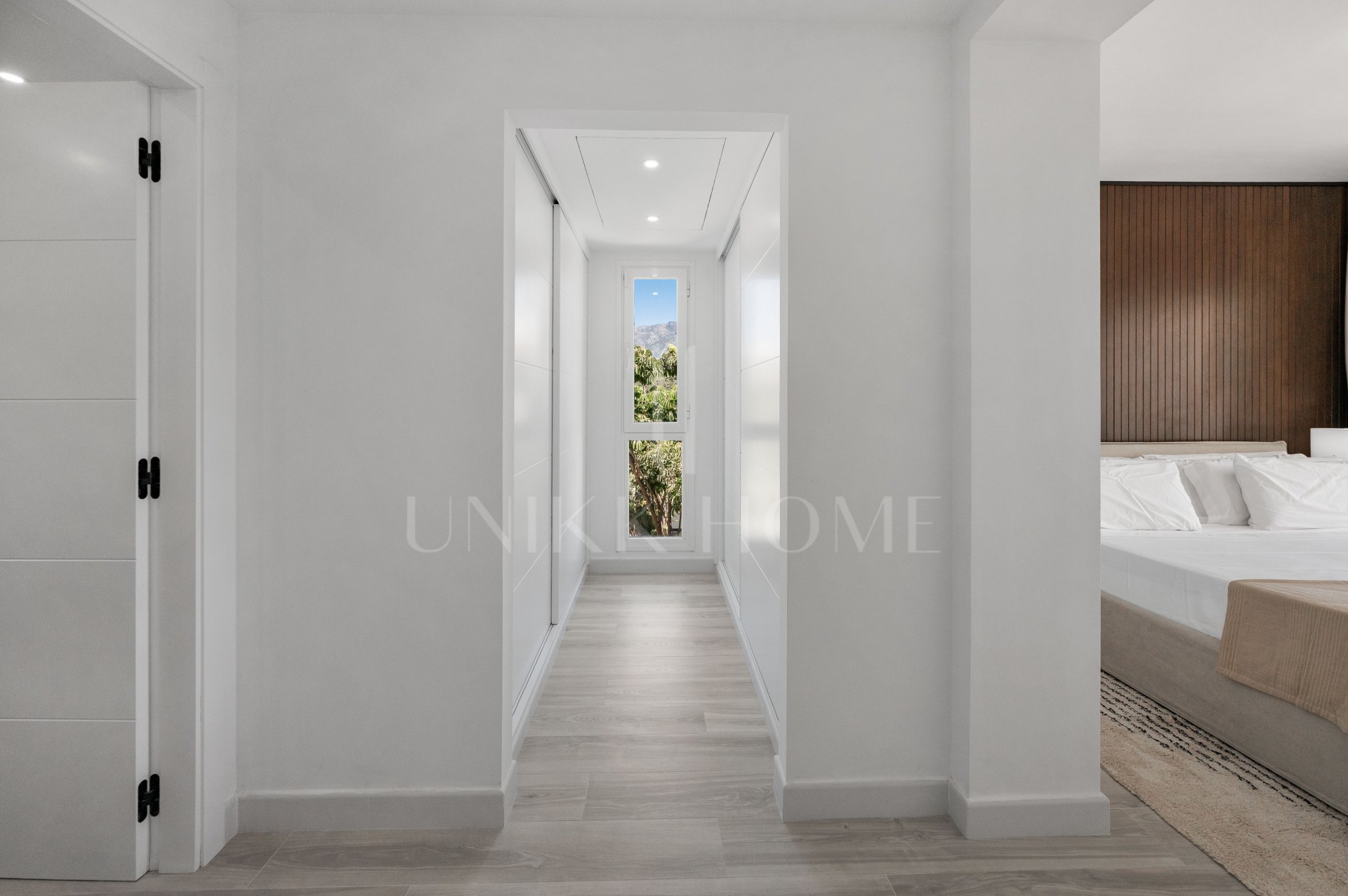 Luminoso y moderno apartamento de 3 dormitorios con vistas al mar y al golf en Altos de La Quinta