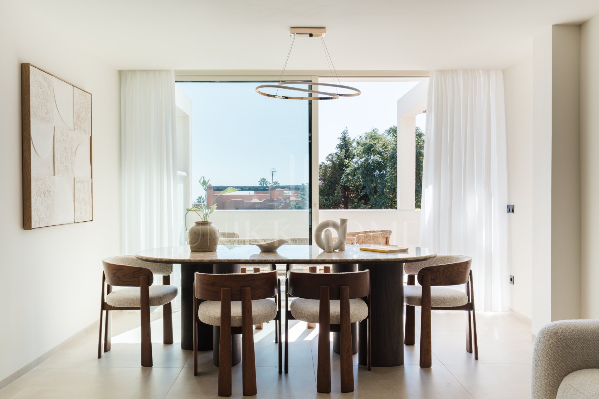 Palacetes 7 - Hermoso apartamento de tres dormitorios completamente renovado en La Cerquilla con vistas al mar.
