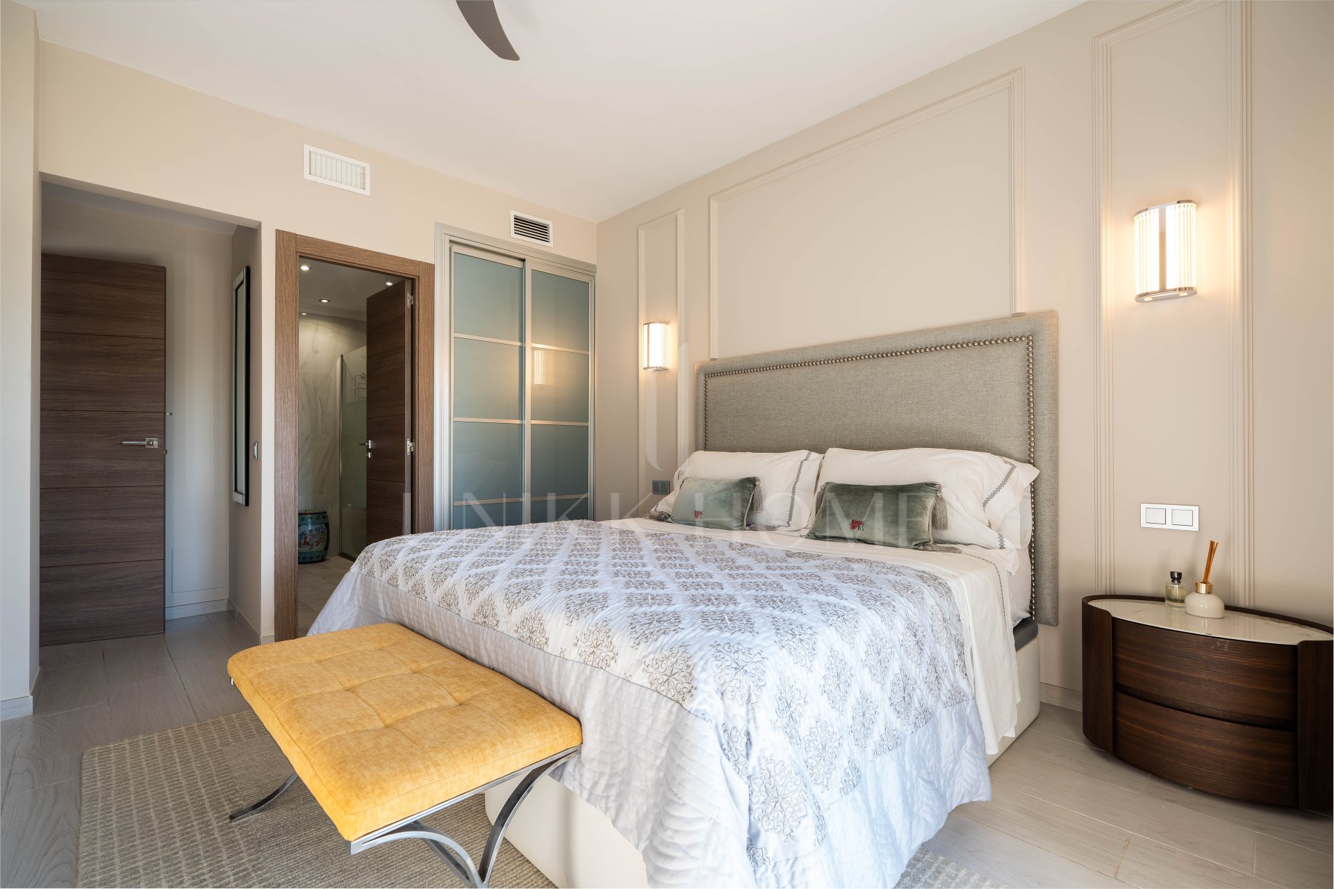 Aloha 3 - Corner Townhouse with Sea Views in an Exclusive Frontline Golf Complex, Nueva Andalucía