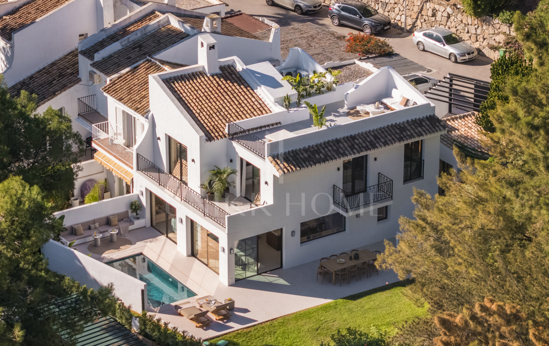 Semi-detached villa in Nueva Andalucía